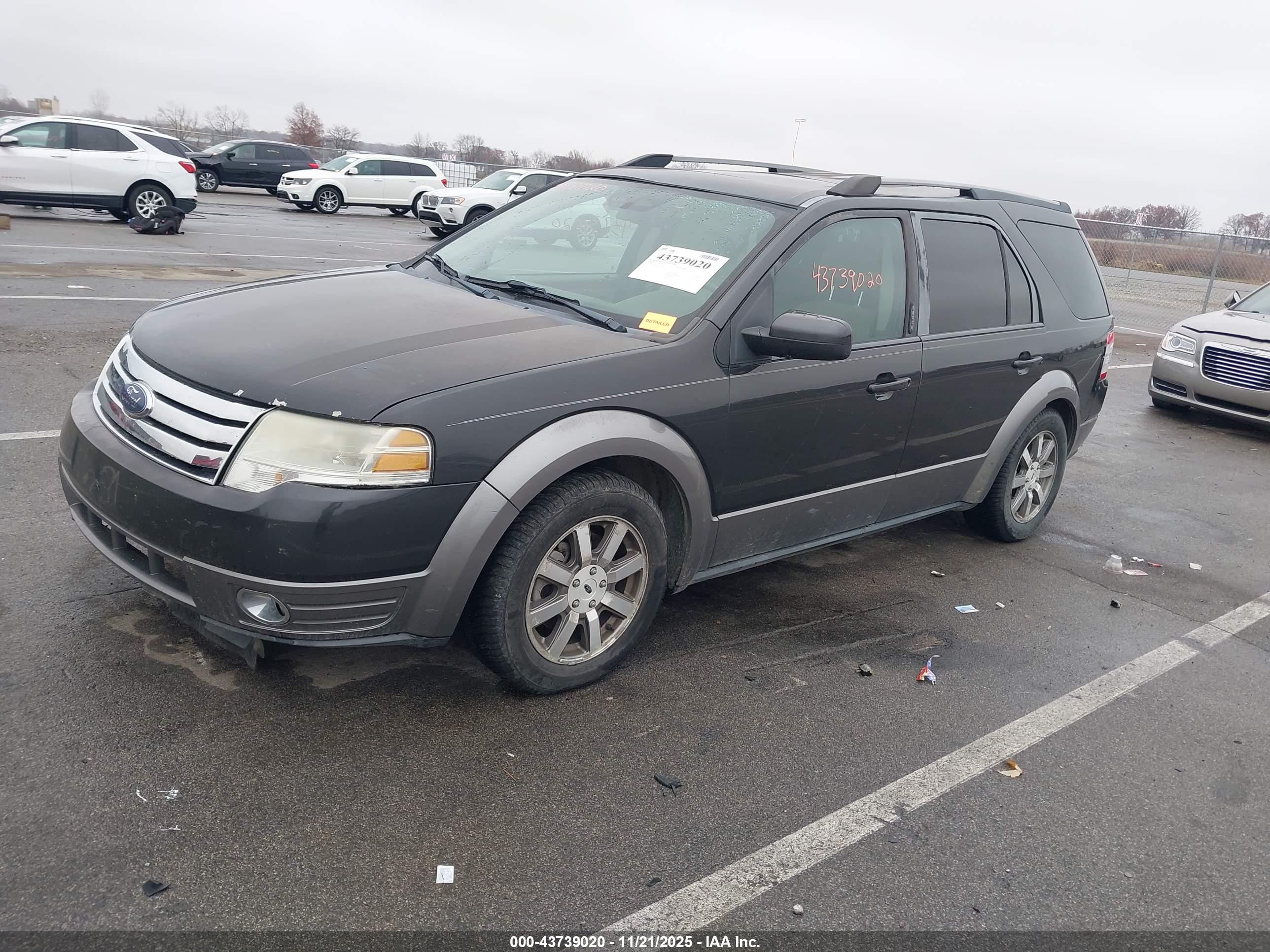 FORD TAURUS image 2