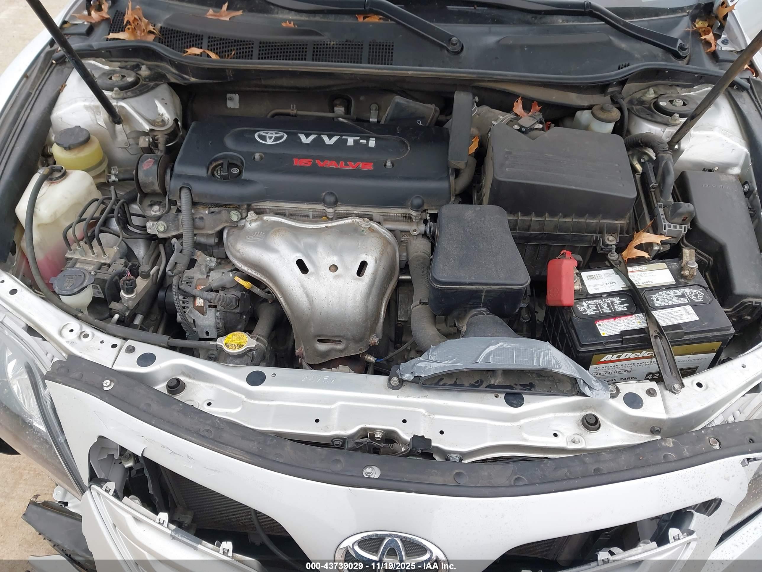 TOYOTA CAMRY image 10