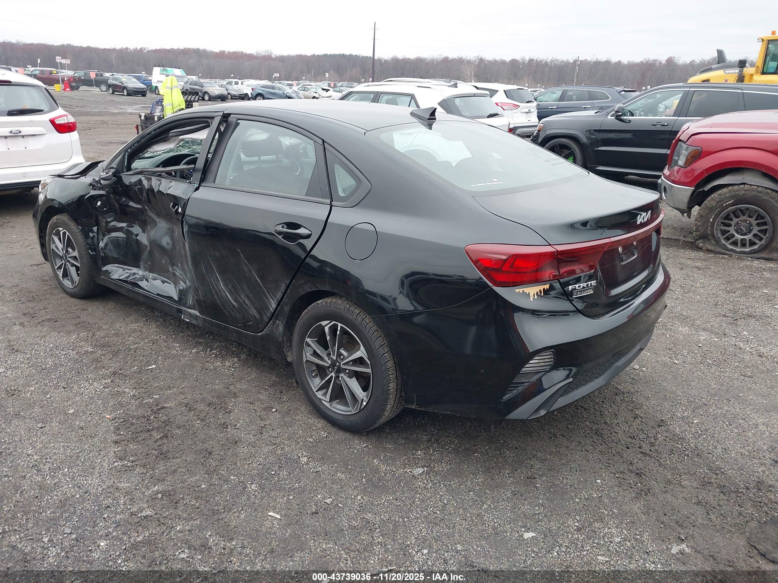 KIA FORTE image 3