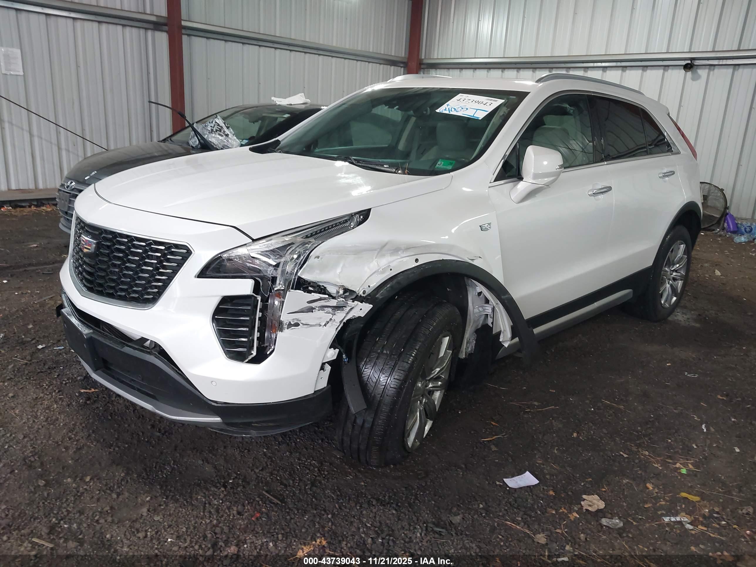 CADILLAC XT4 image 2