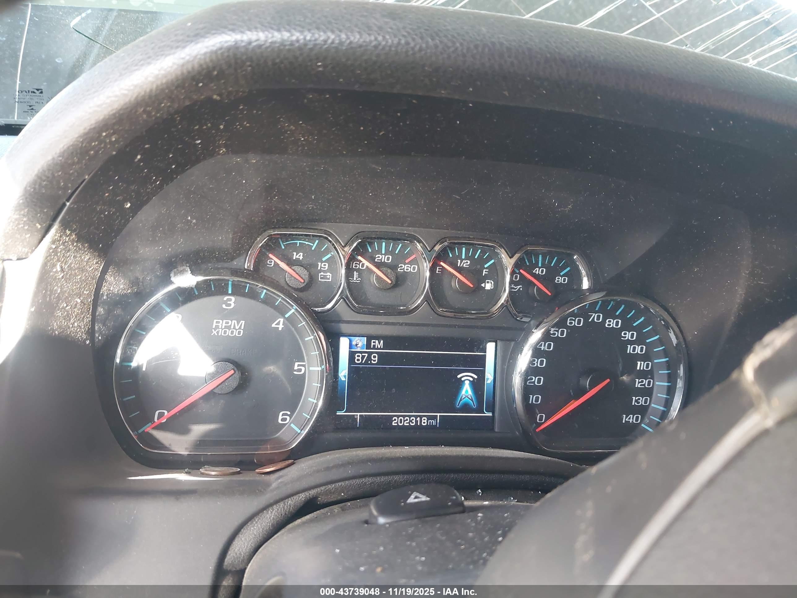 GMC YUKON image 7