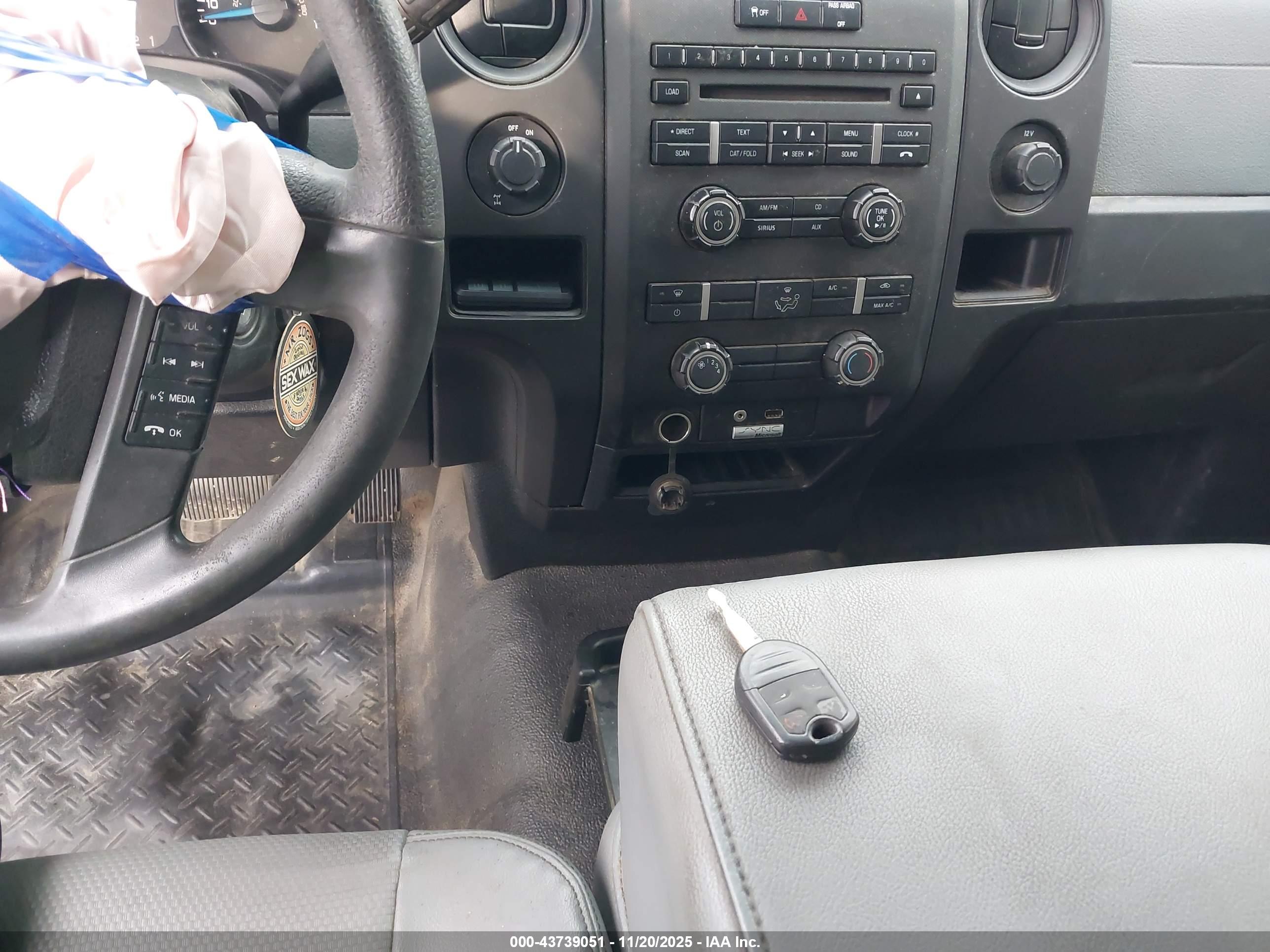 FORD F-150 image 11