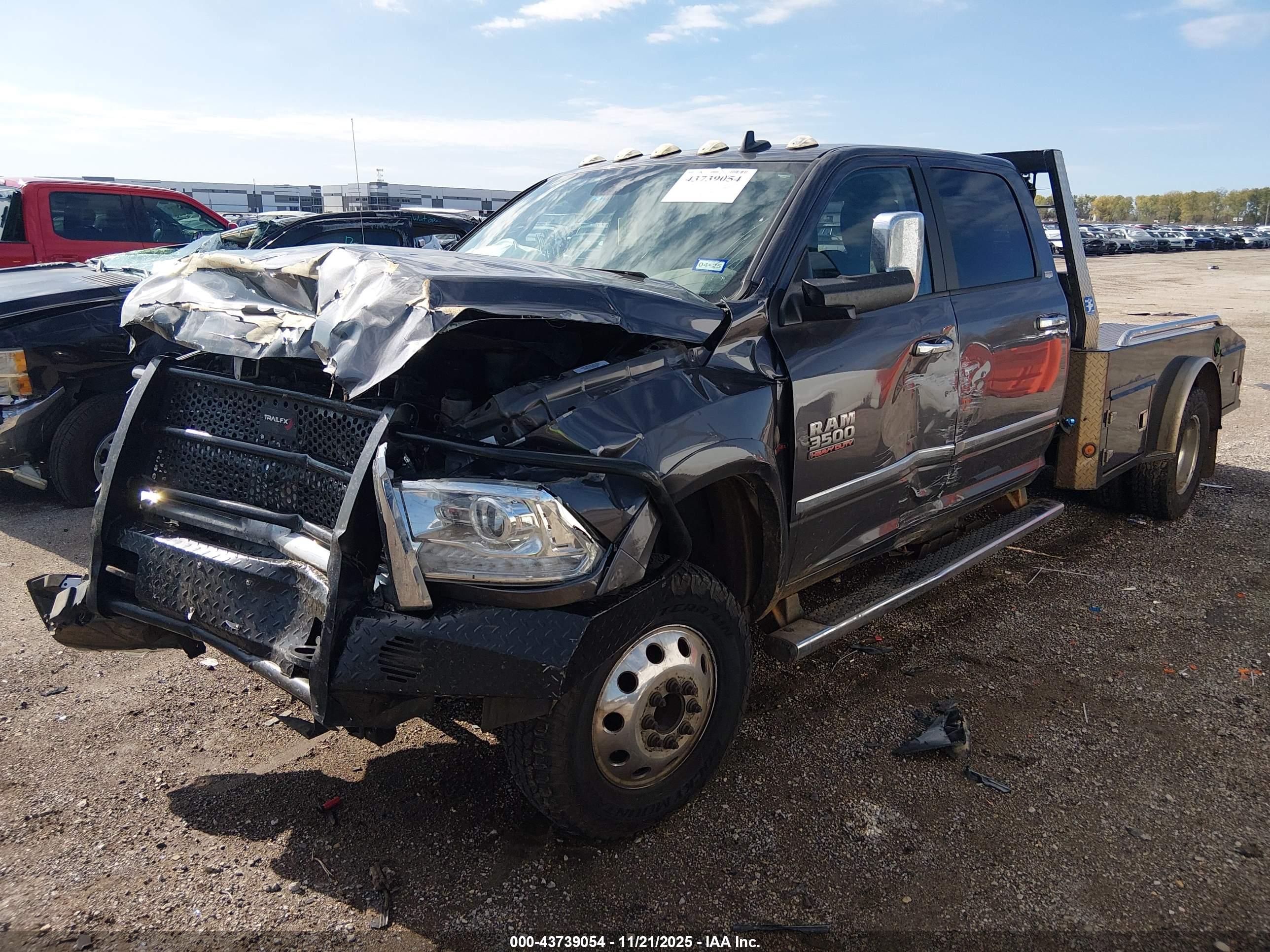 RAM 3500 image 2