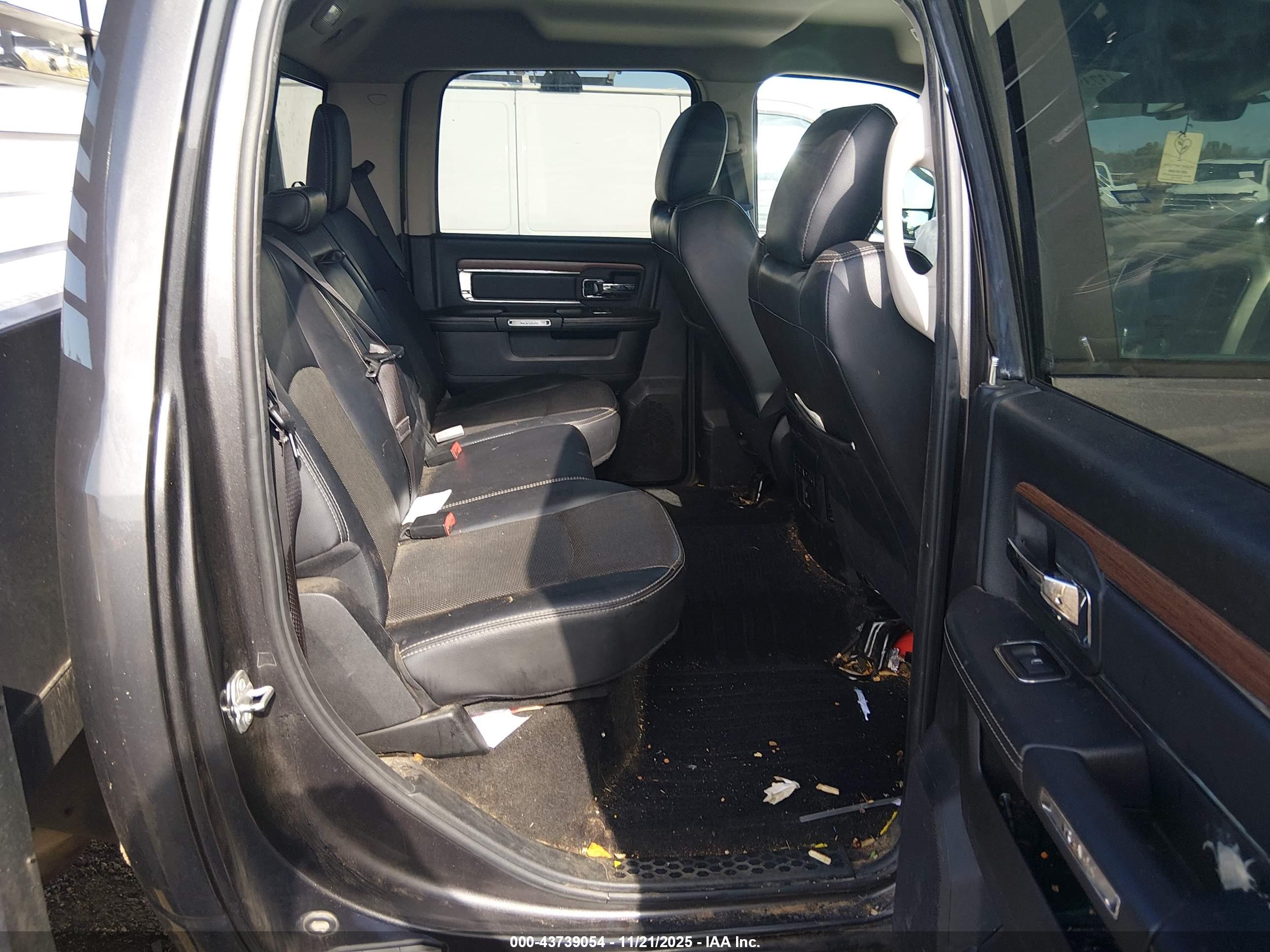 RAM 3500 image 8