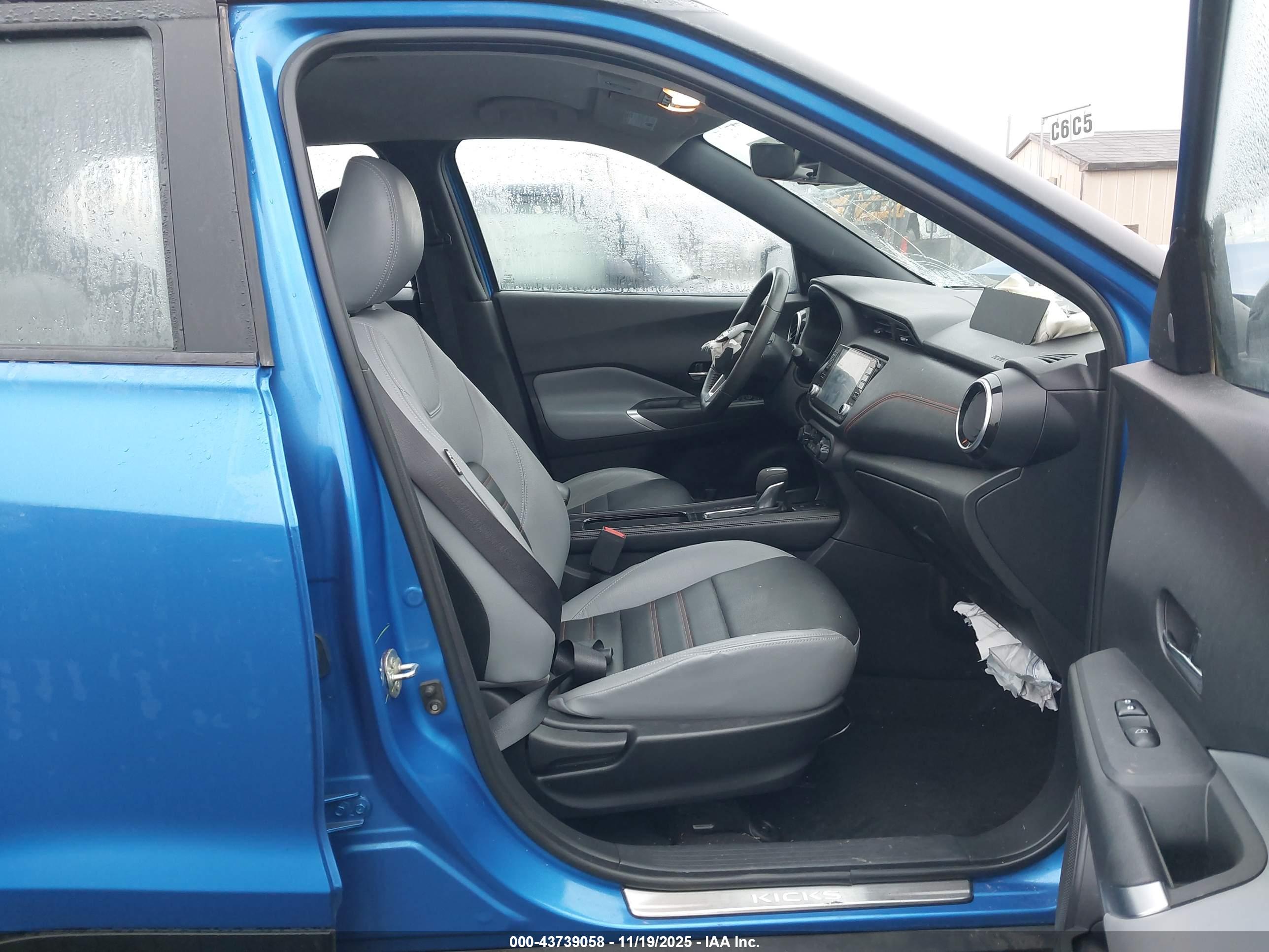 NISSAN KICKS image 5