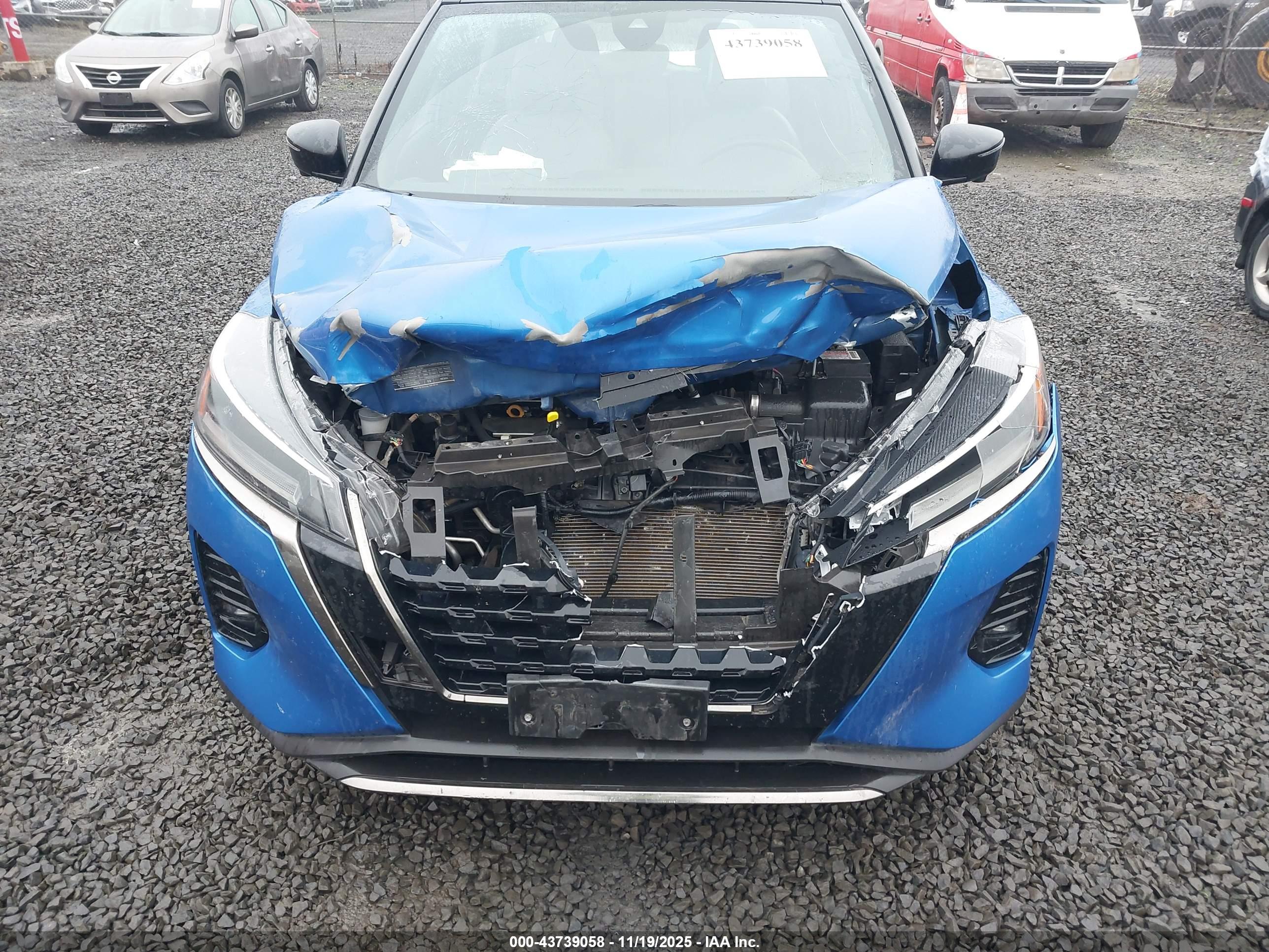 NISSAN KICKS image 6