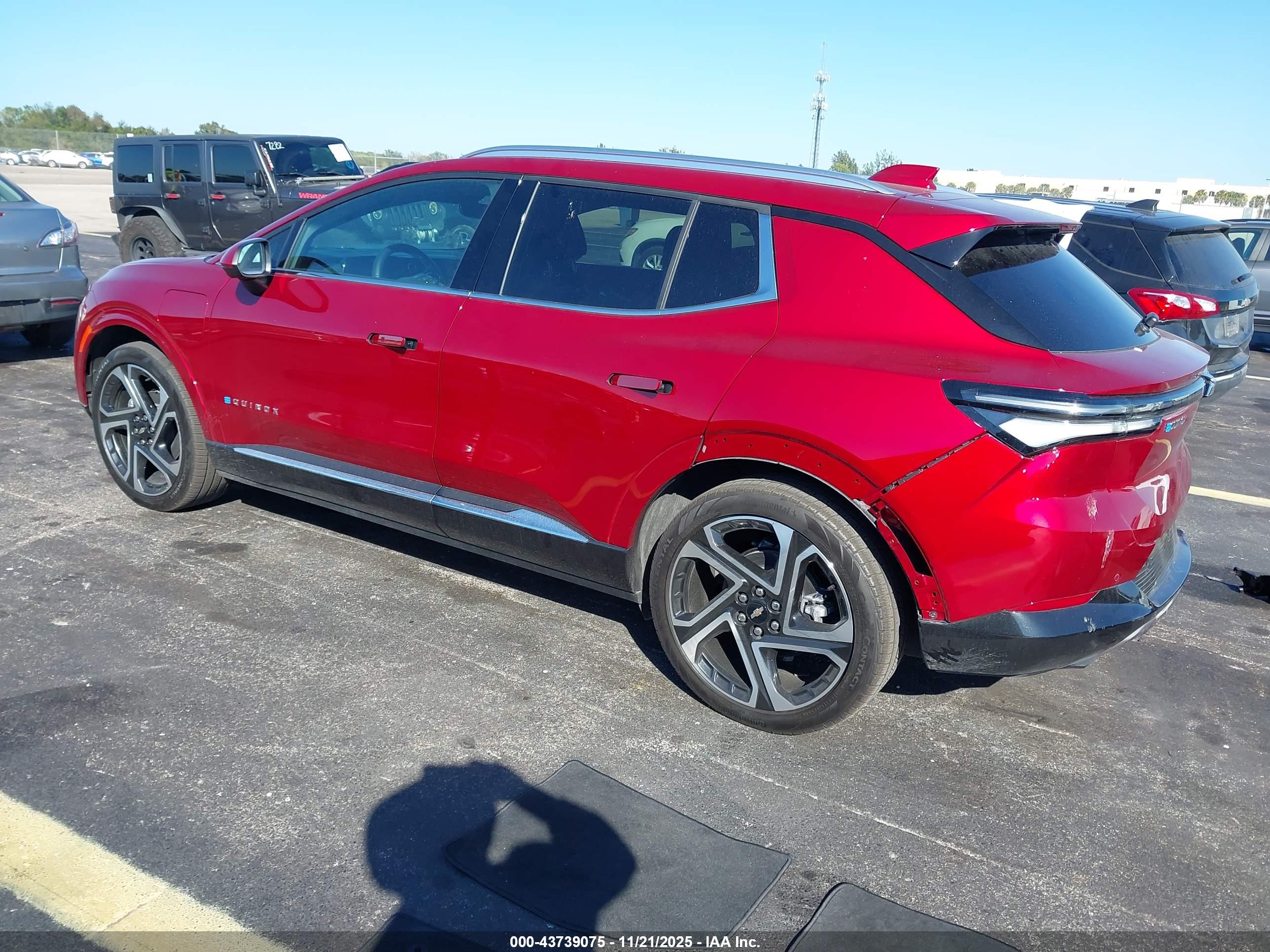 CHEVROLET EQUINOX image 3