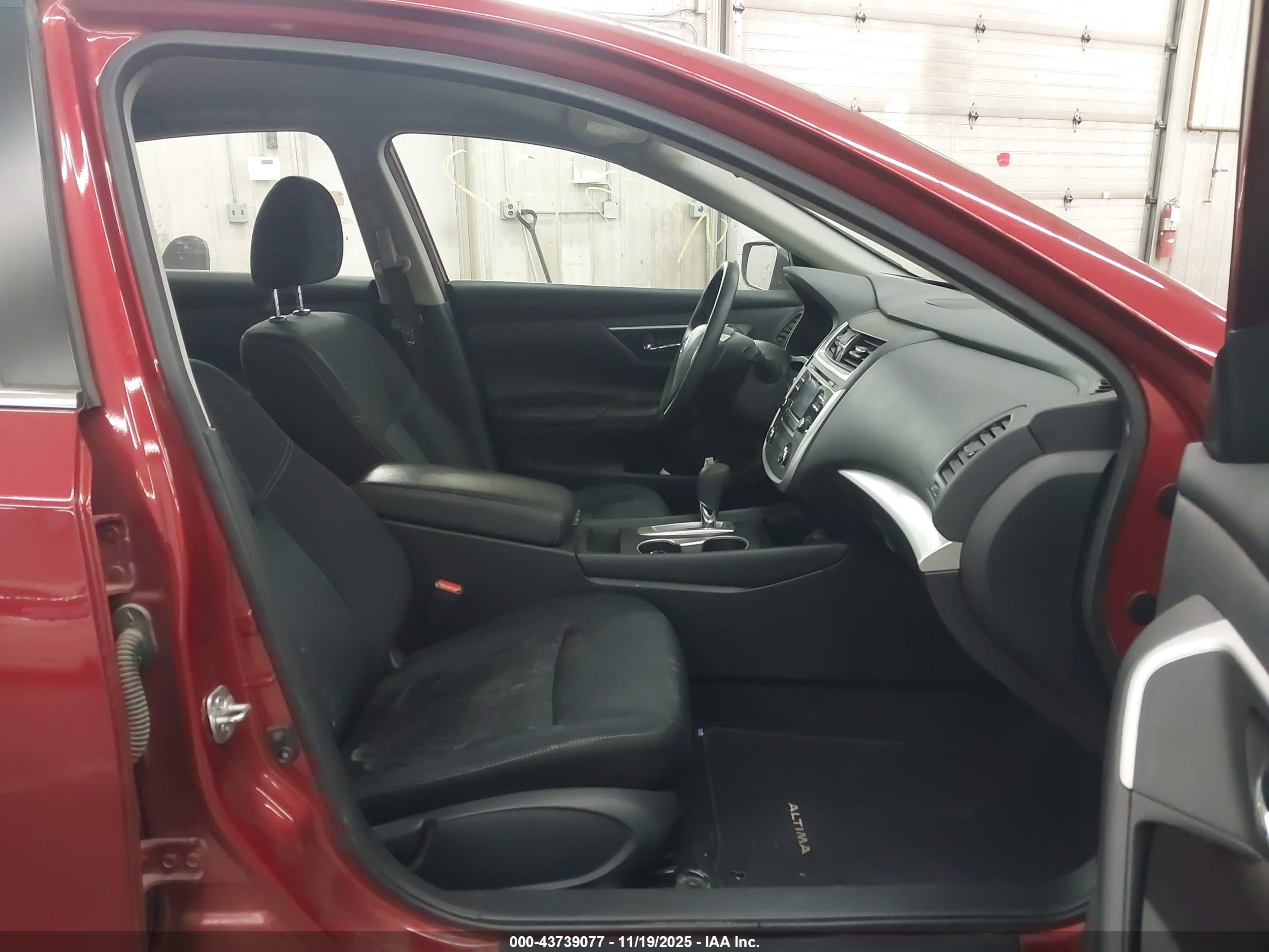 NISSAN ALTIMA image 5