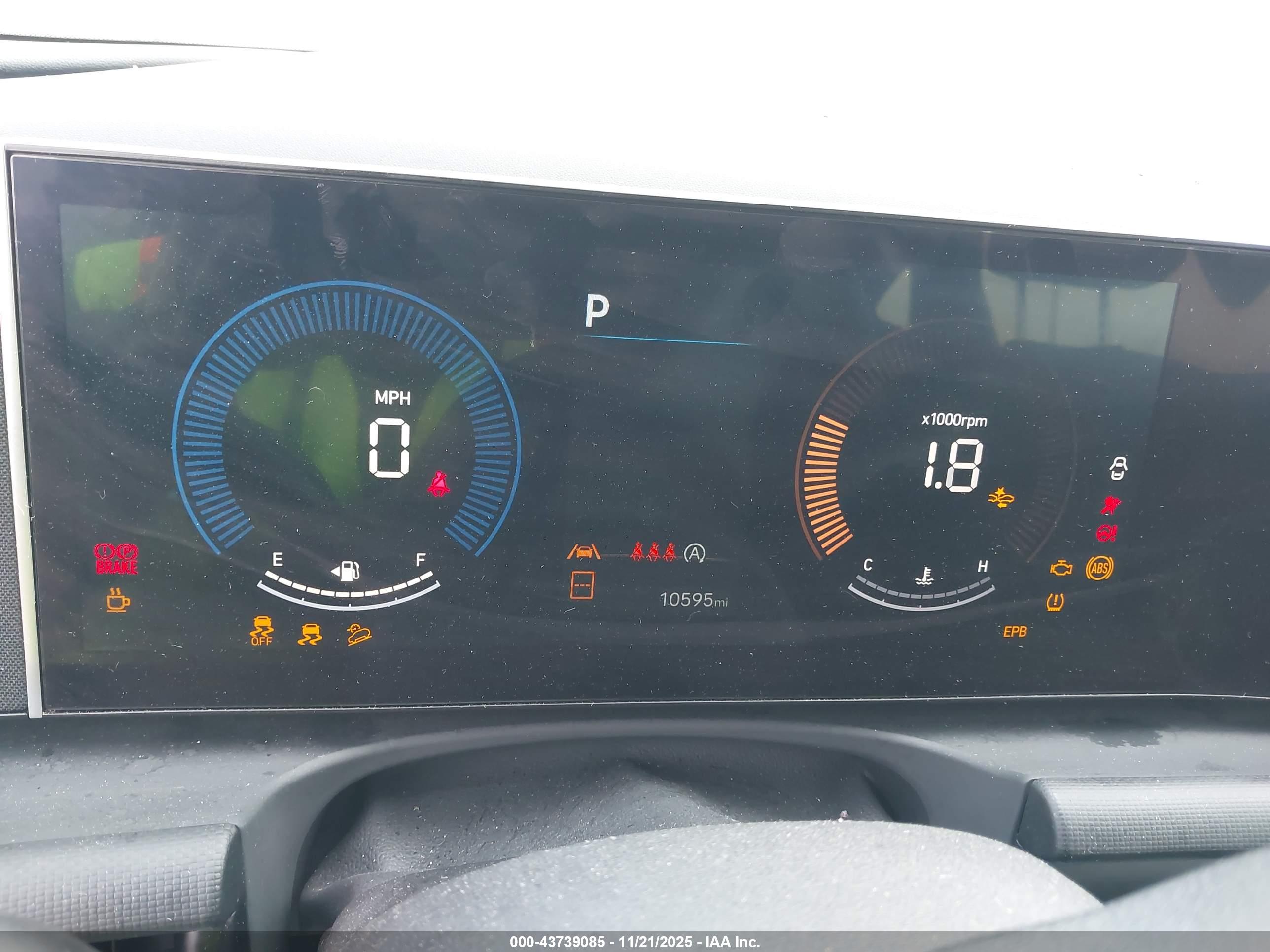 HYUNDAI TUCSON image 7