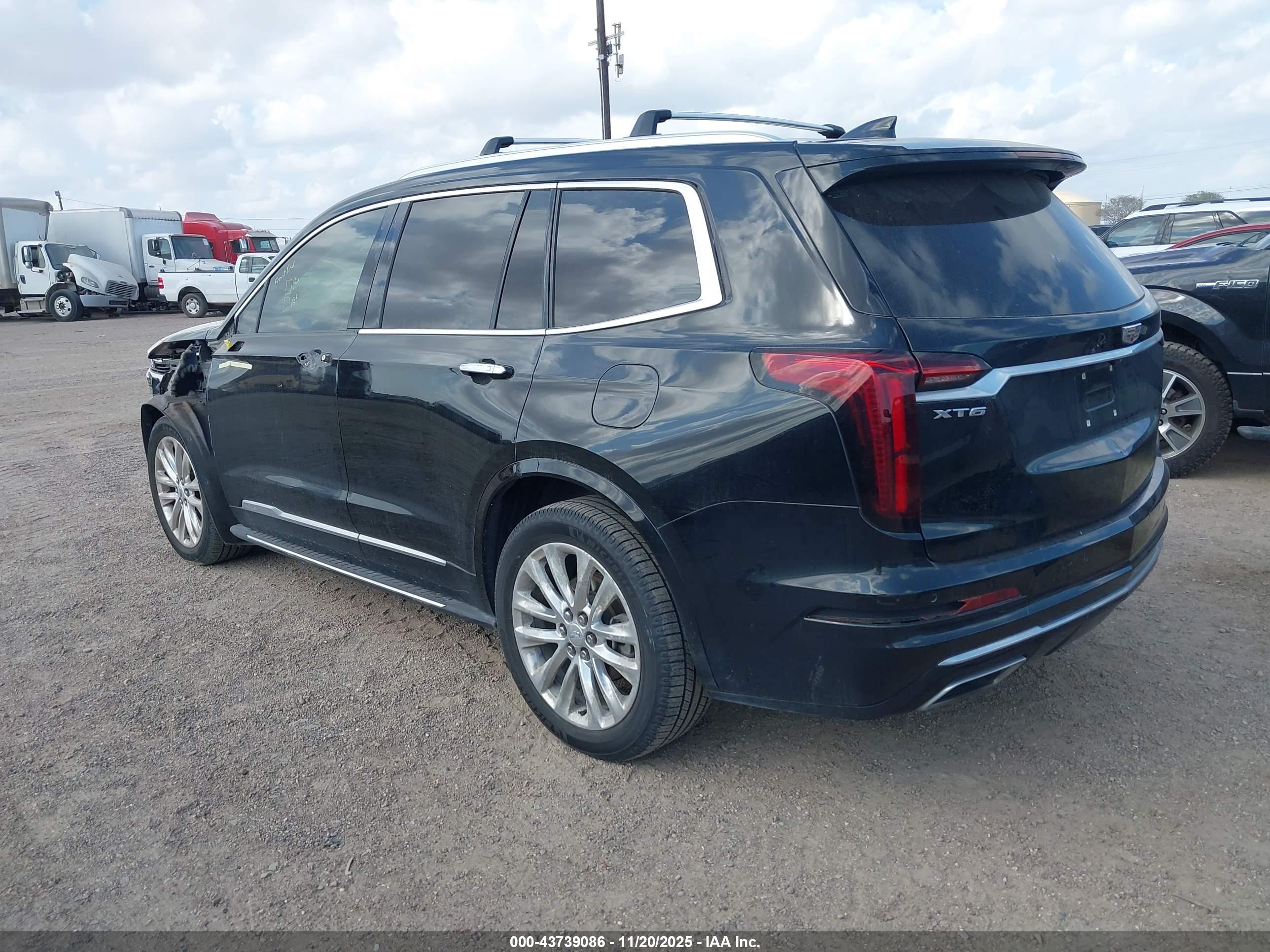 CADILLAC XT6 image 3