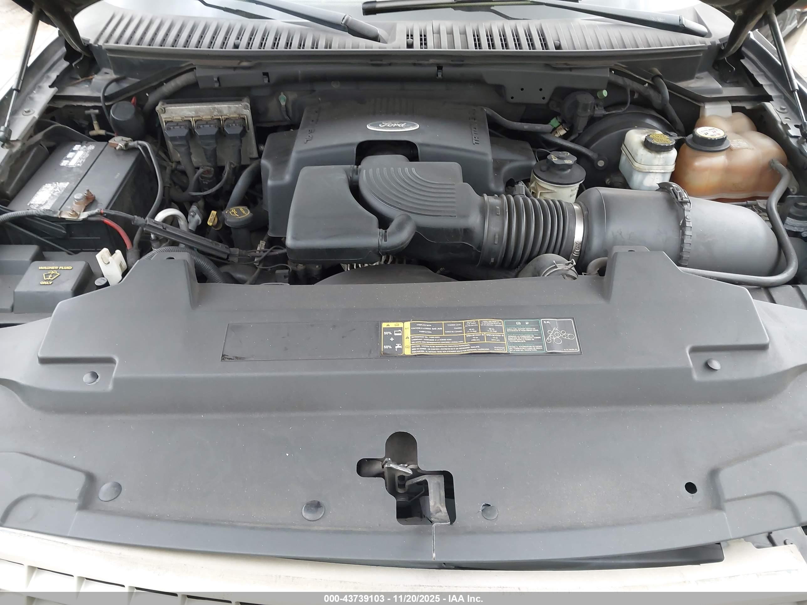 FORD EXPEDITION image 10