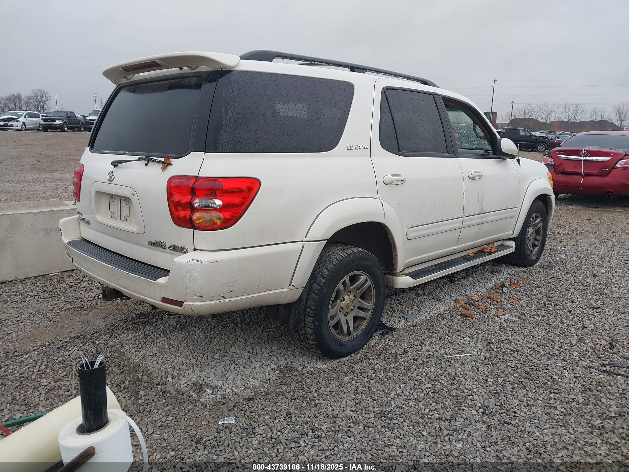 TOYOTA SEQUOIA image 4