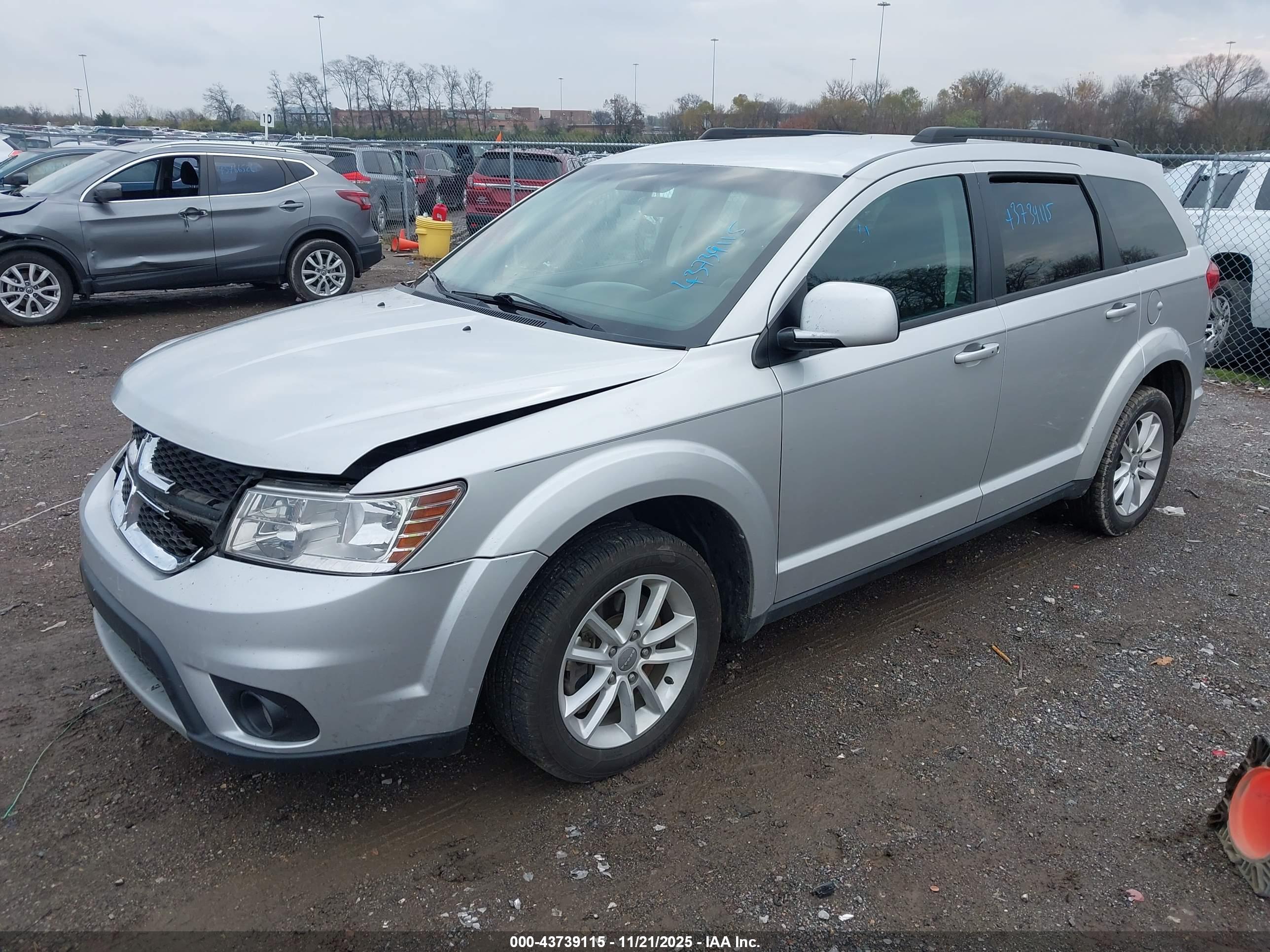 DODGE JOURNEY image 2