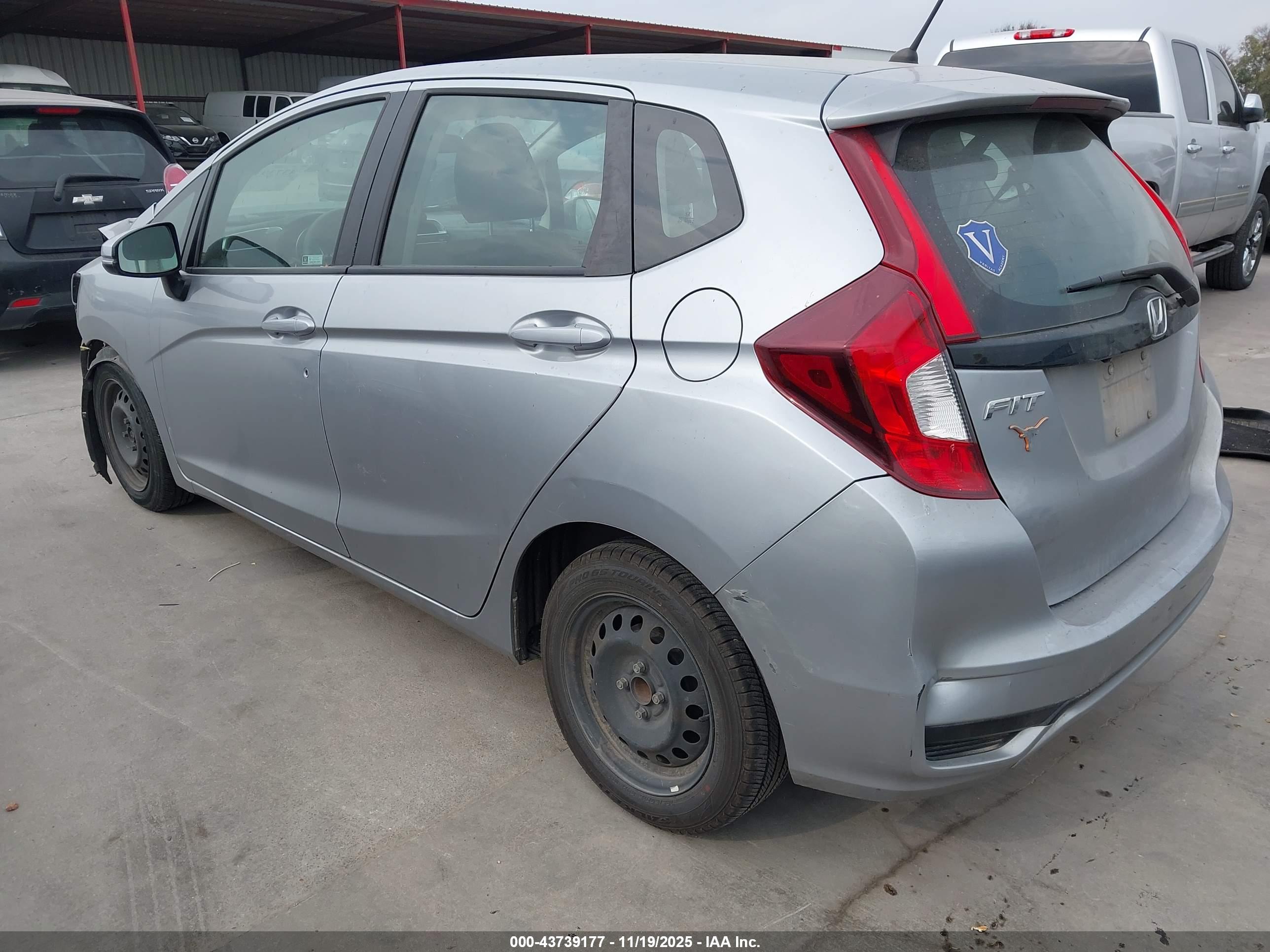 HONDA FIT image 3
