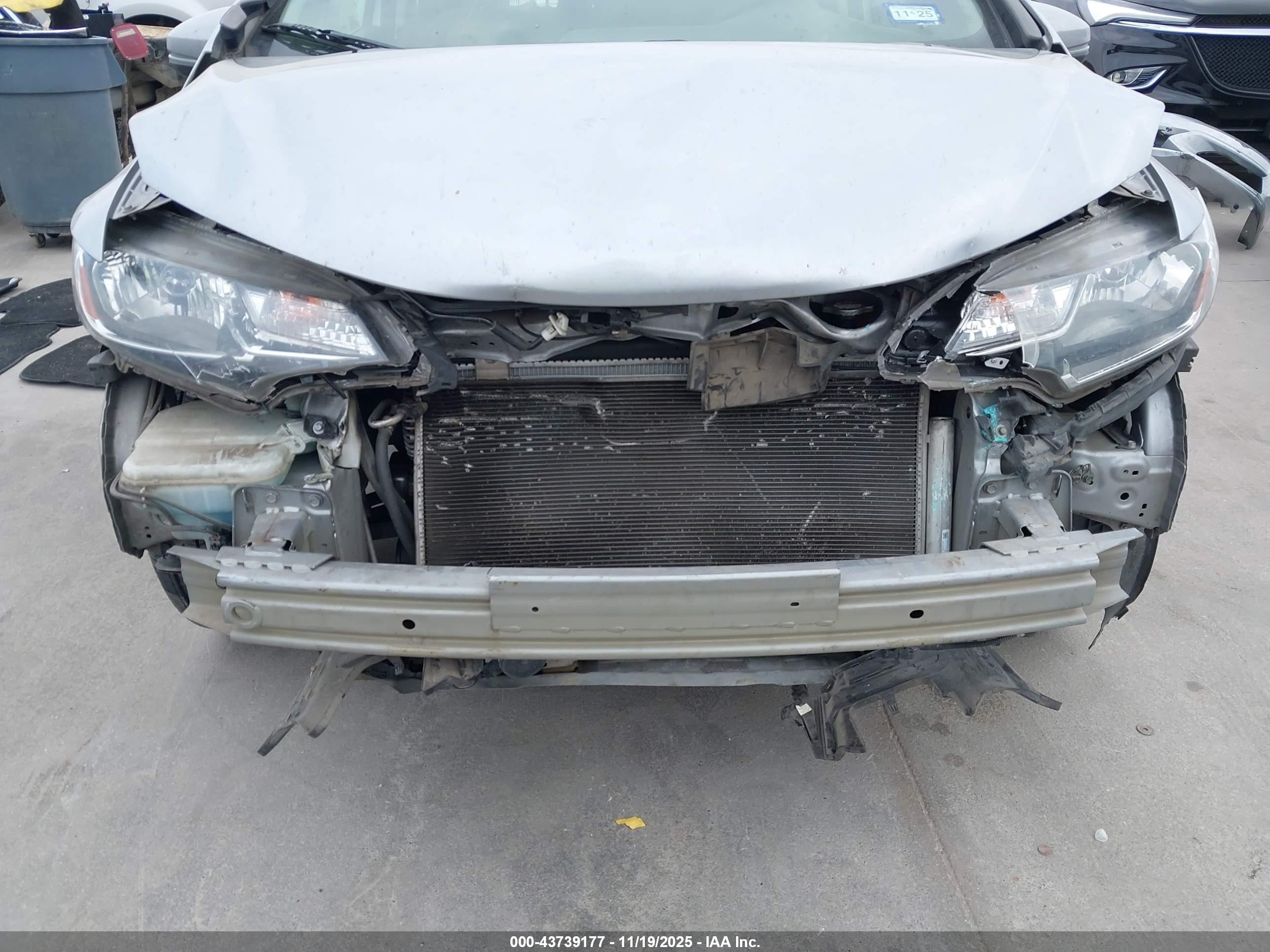 HONDA FIT image 6