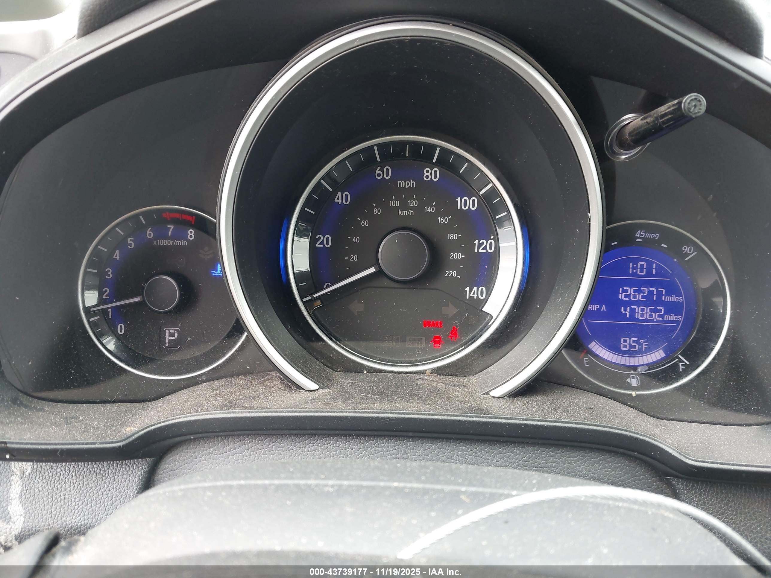 HONDA FIT image 7