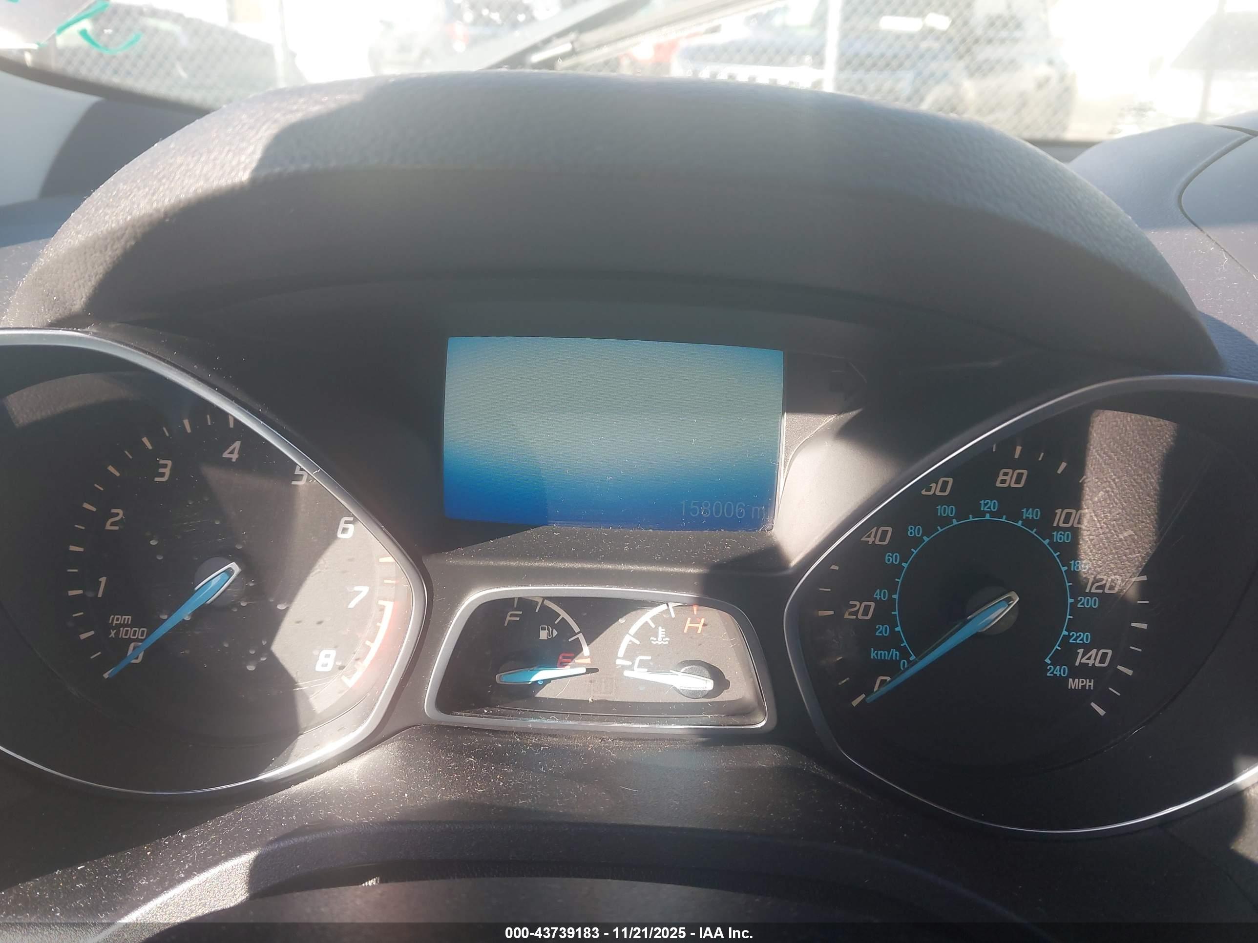 FORD ESCAPE image 7