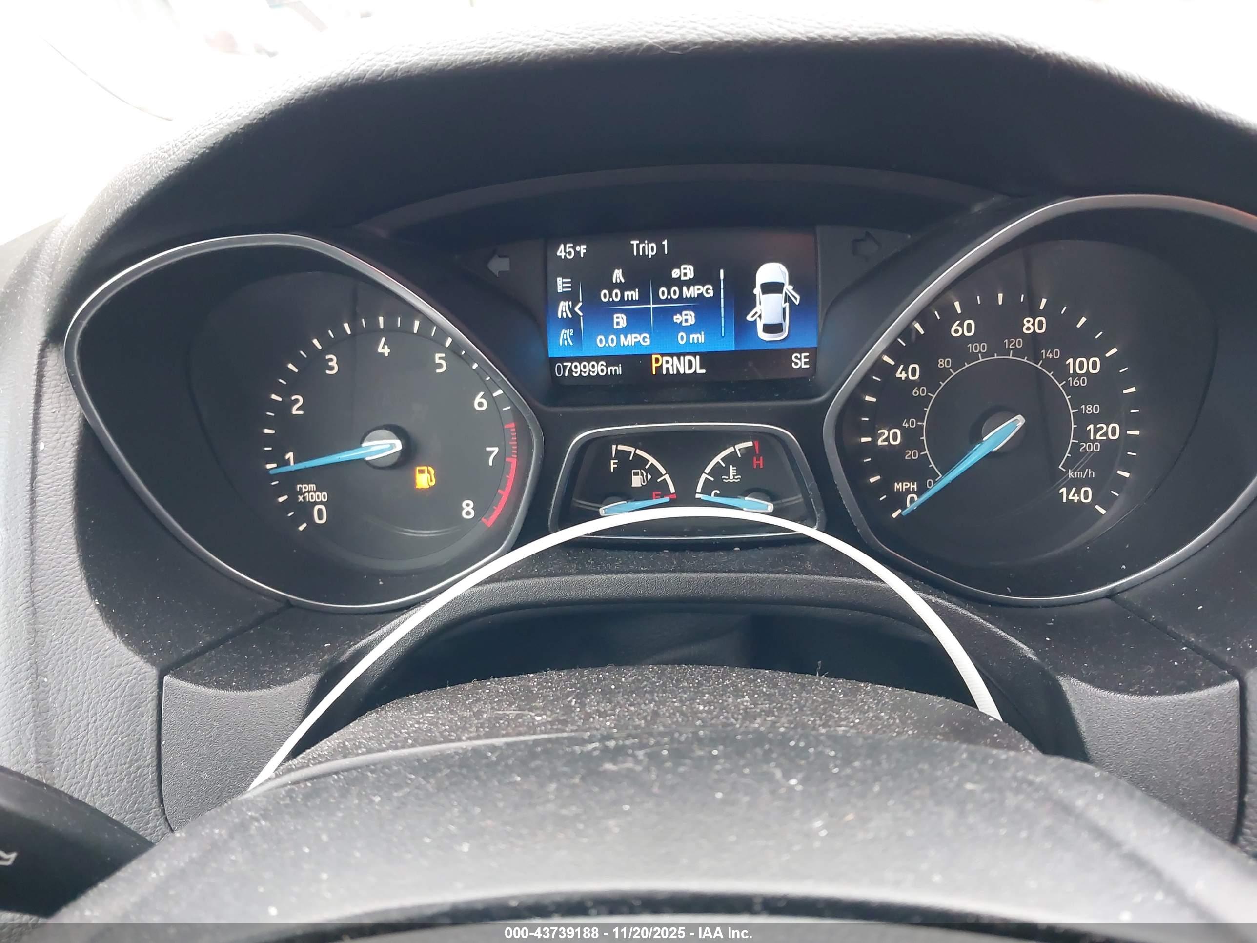 FORD FOCUS image 7