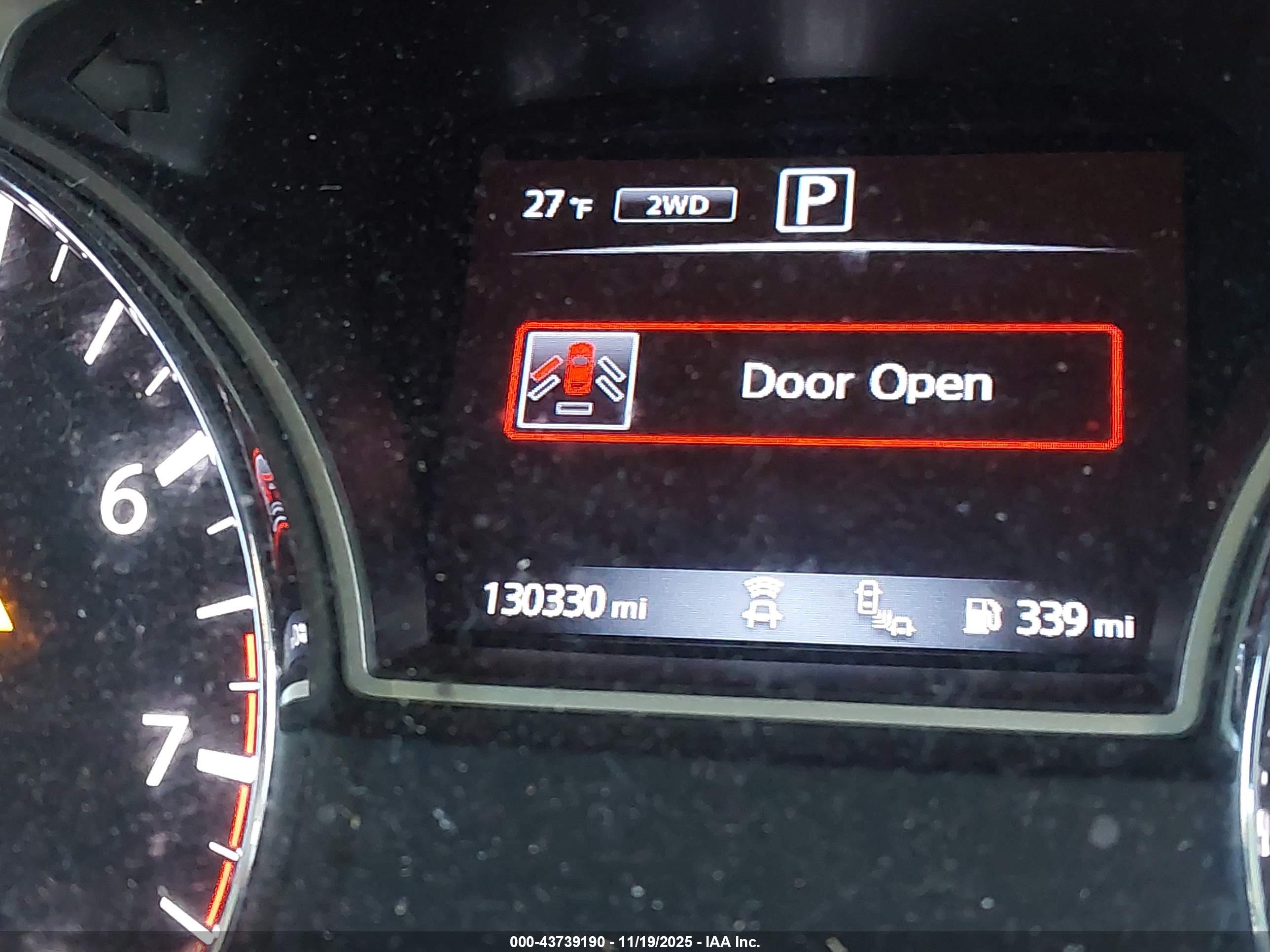 NISSAN PATHFINDER image 7
