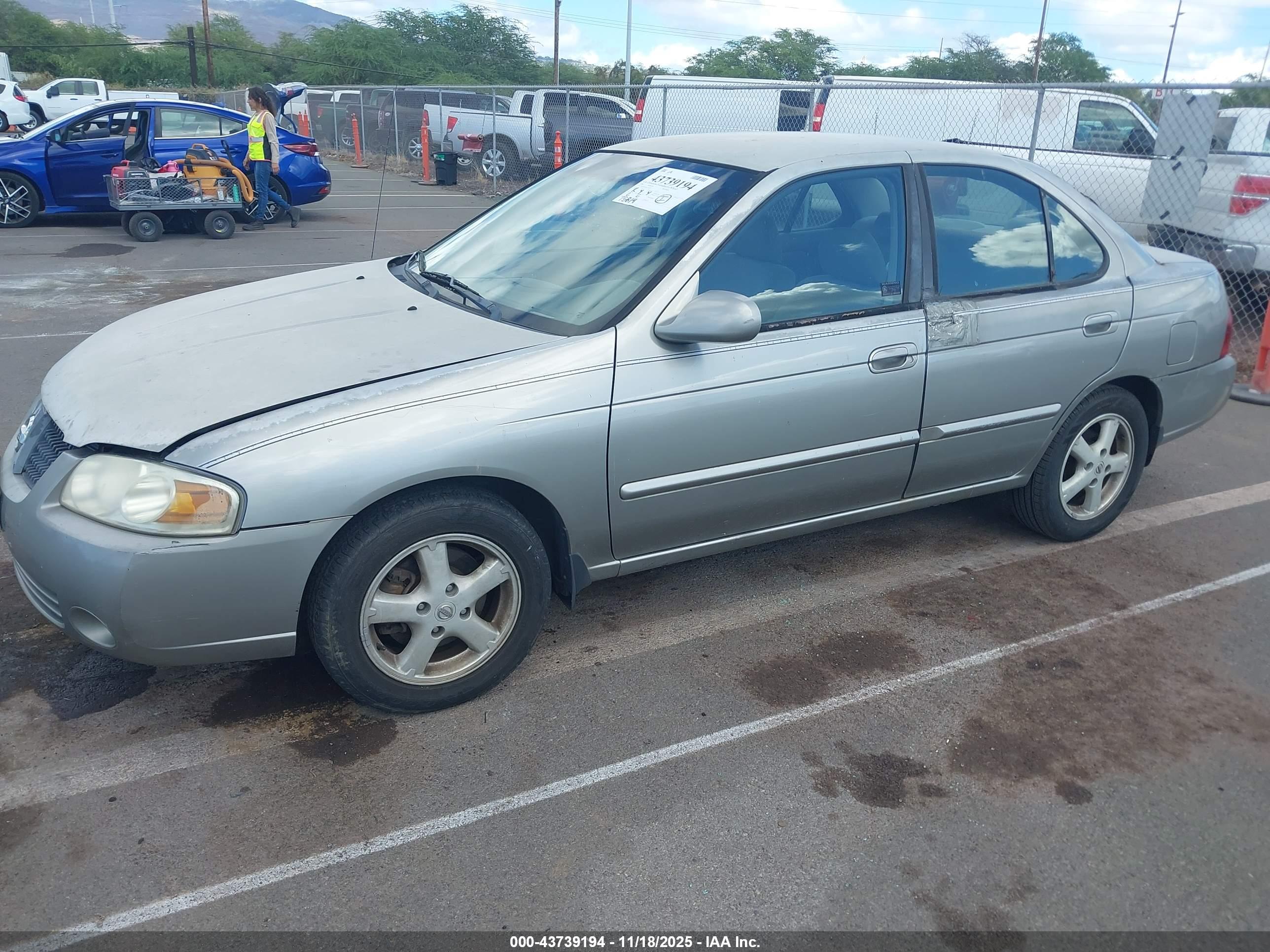 NISSAN SENTRA image 2