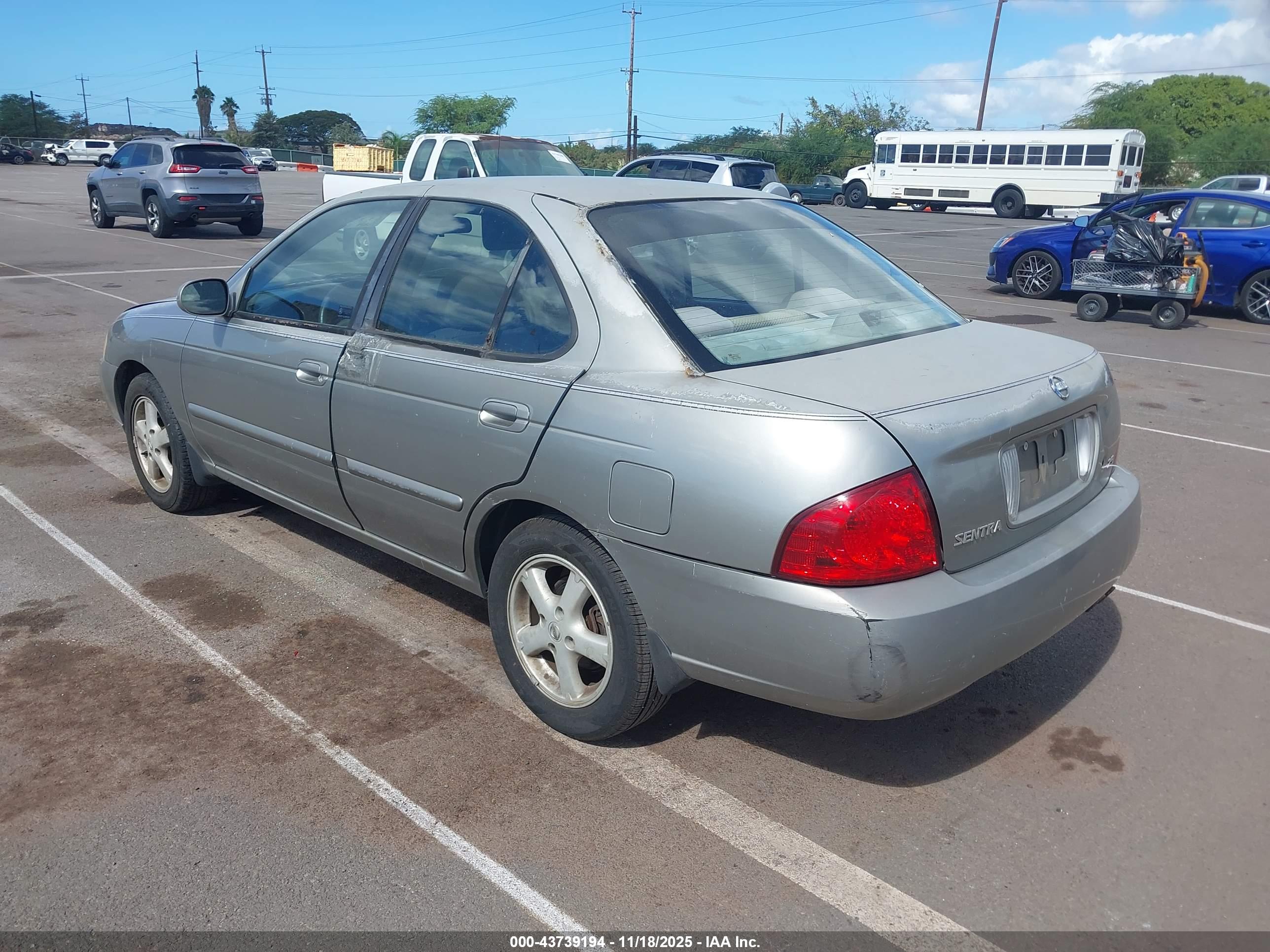 NISSAN SENTRA image 3