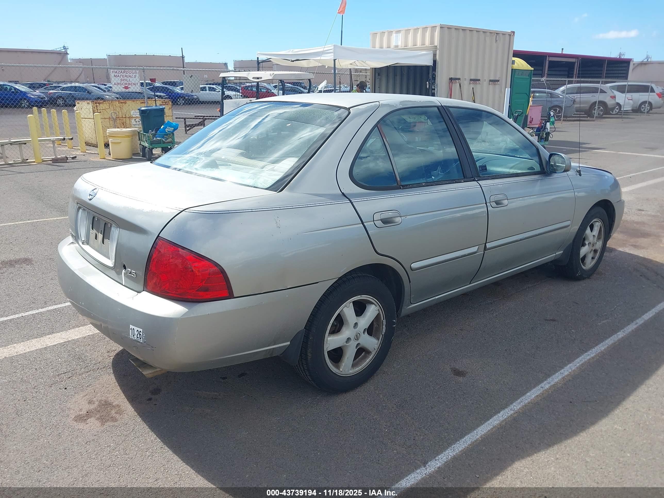NISSAN SENTRA image 4