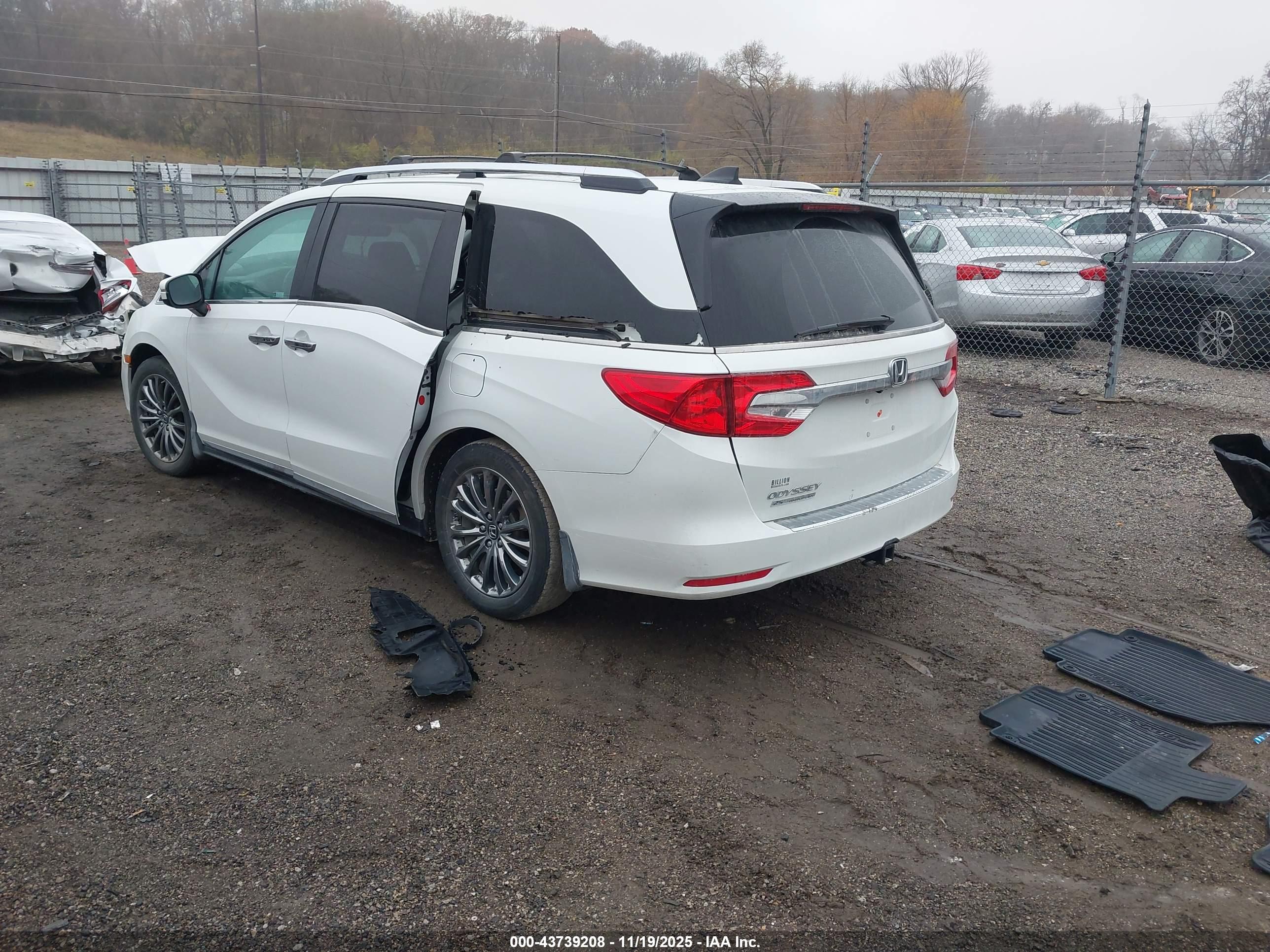 HONDA ODYSSEY image 3