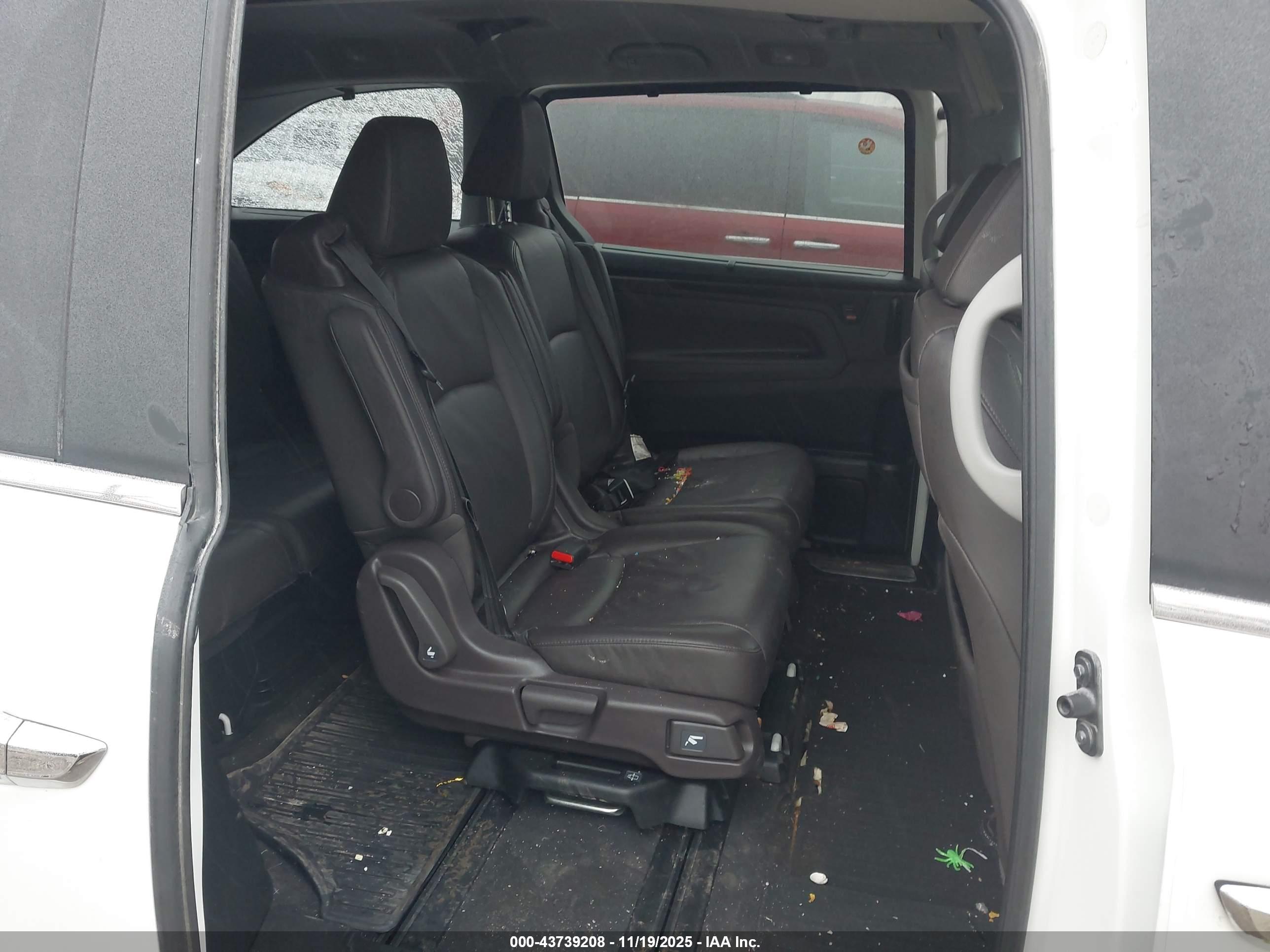 HONDA ODYSSEY image 8
