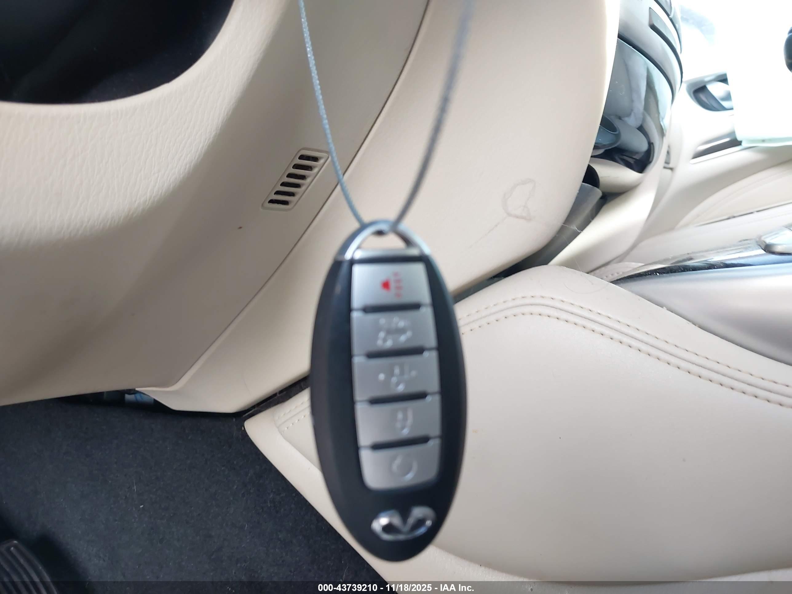 INFINITI QX60 image 11
