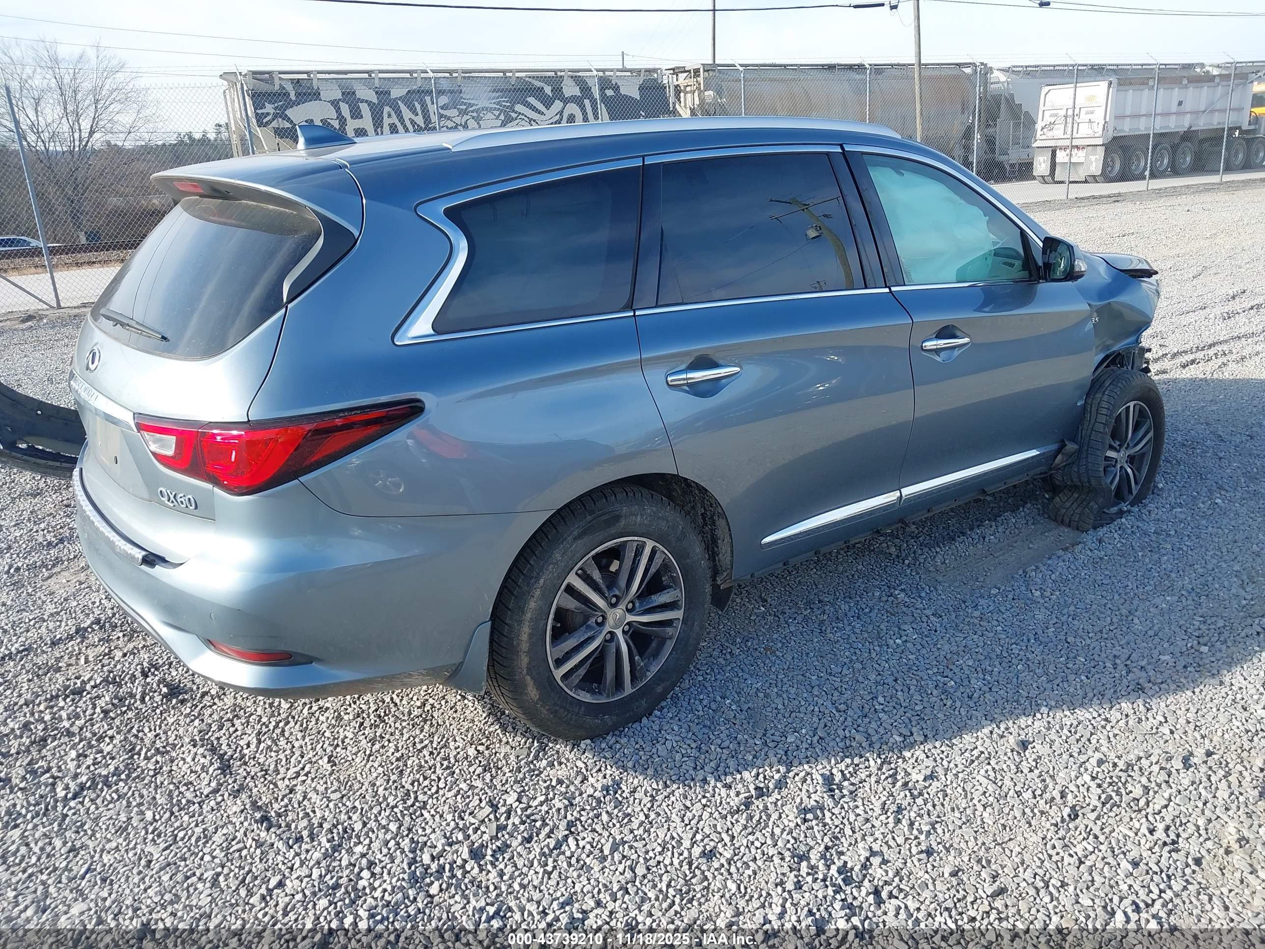 INFINITI QX60 image 4