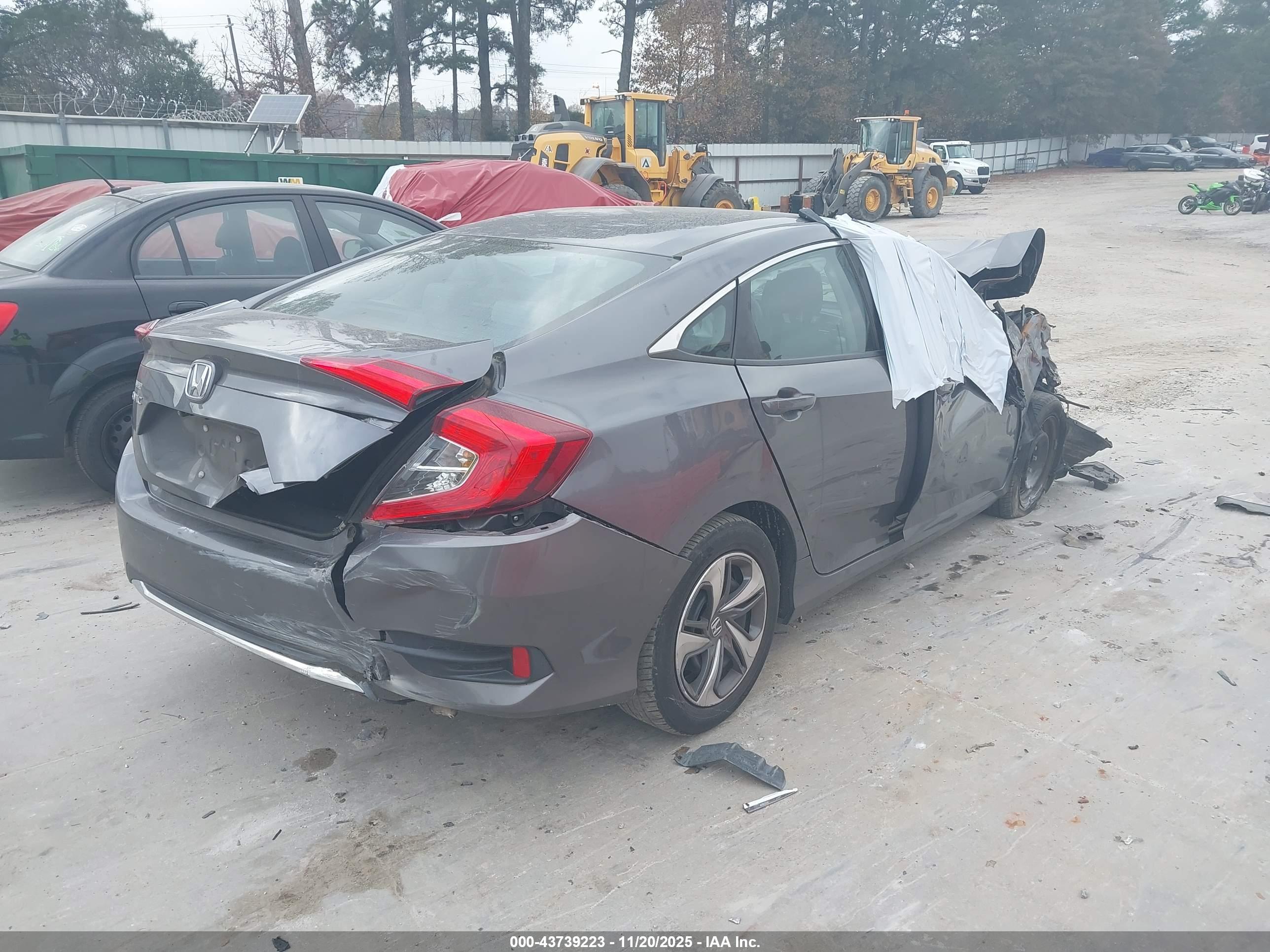 HONDA CIVIC image 4