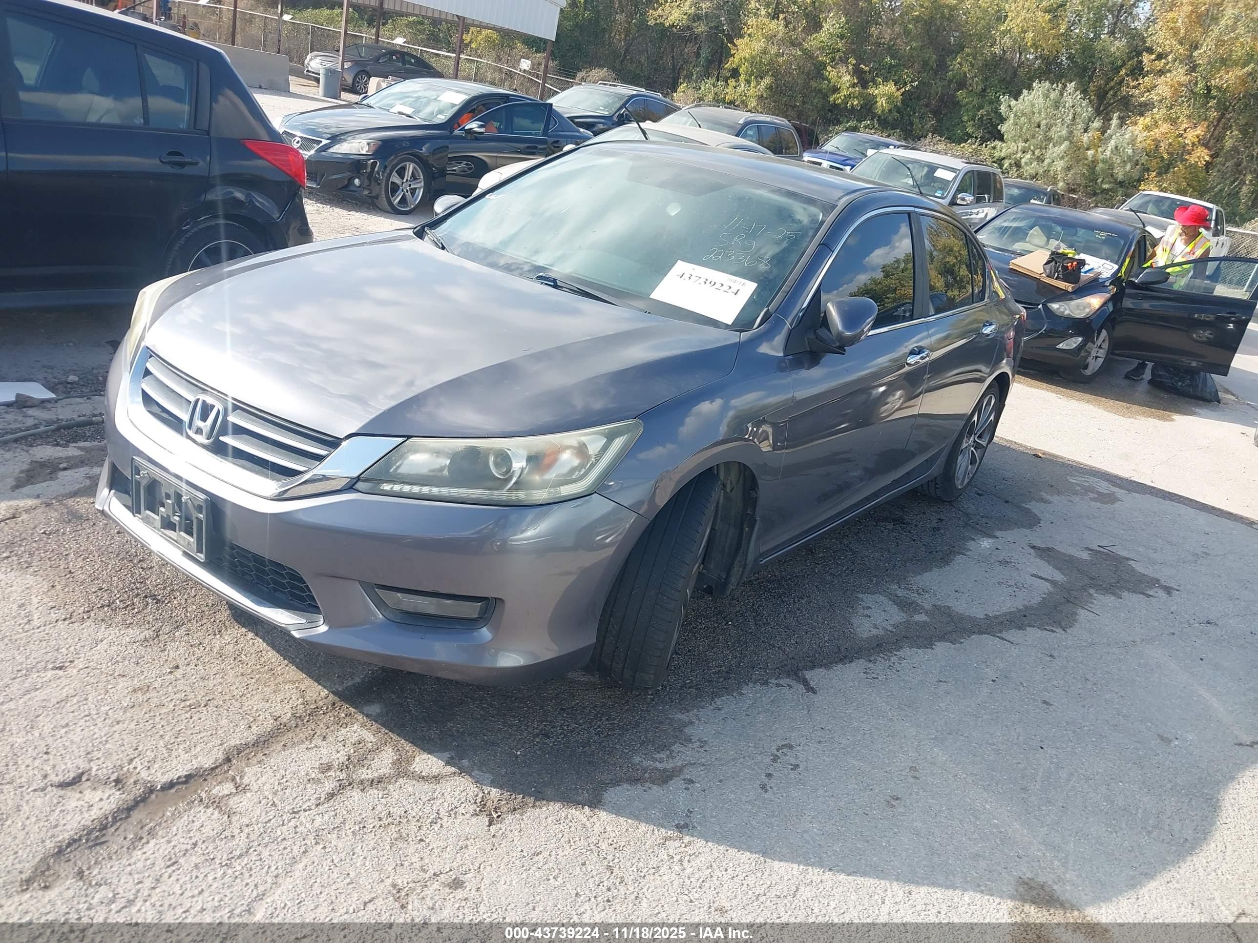 HONDA ACCORD image 2