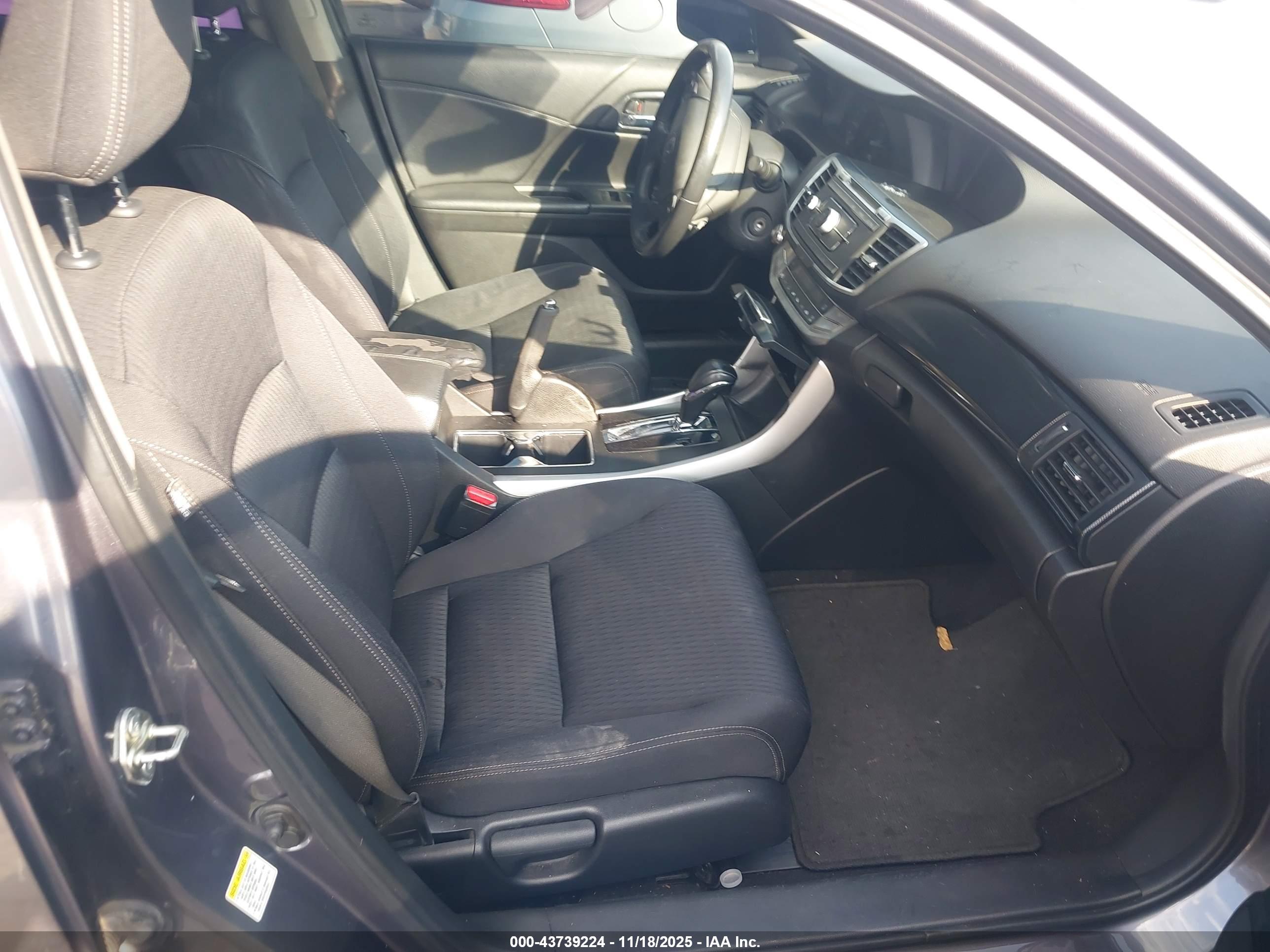 HONDA ACCORD image 5
