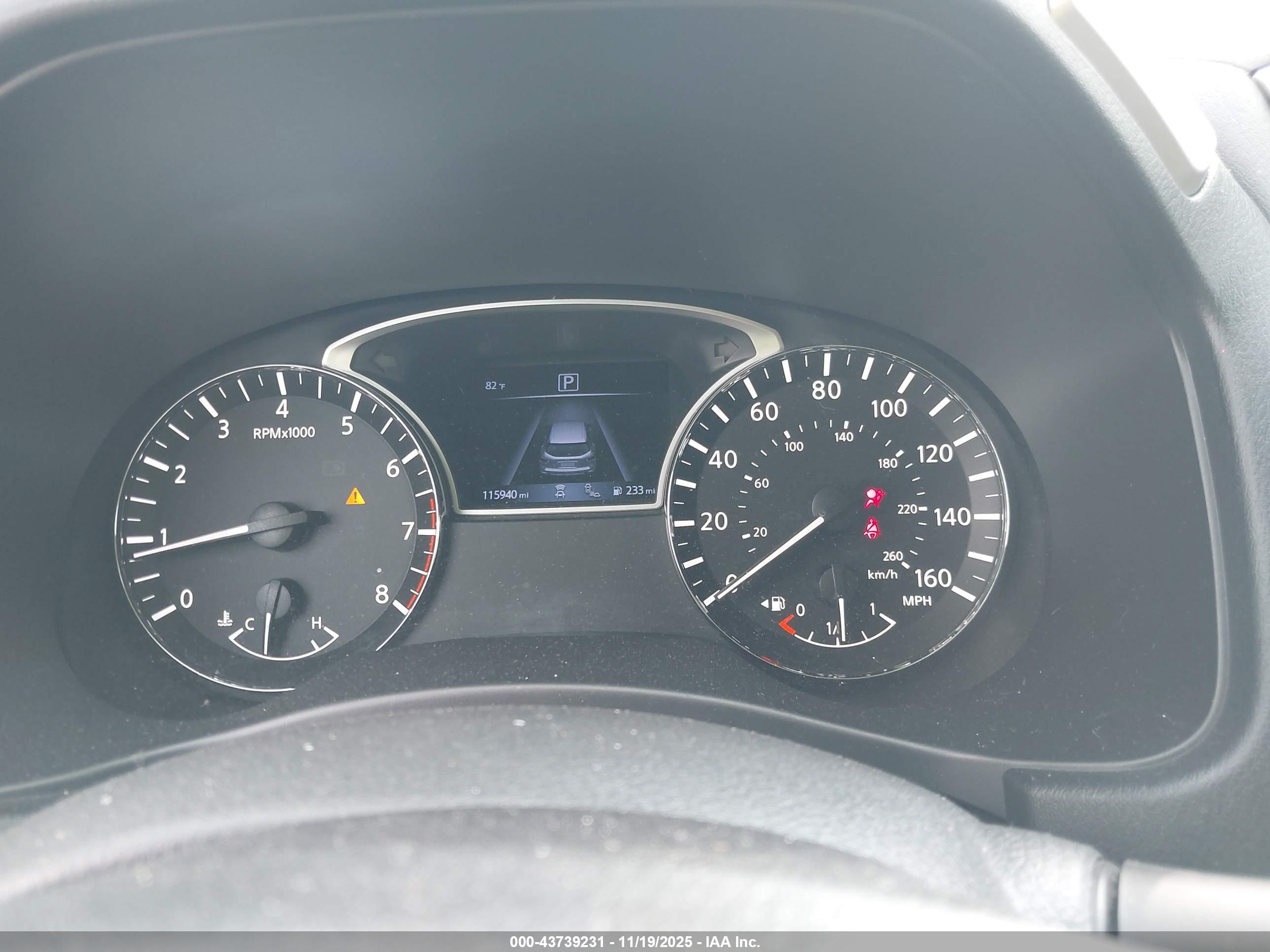 NISSAN PATHFINDER image 7