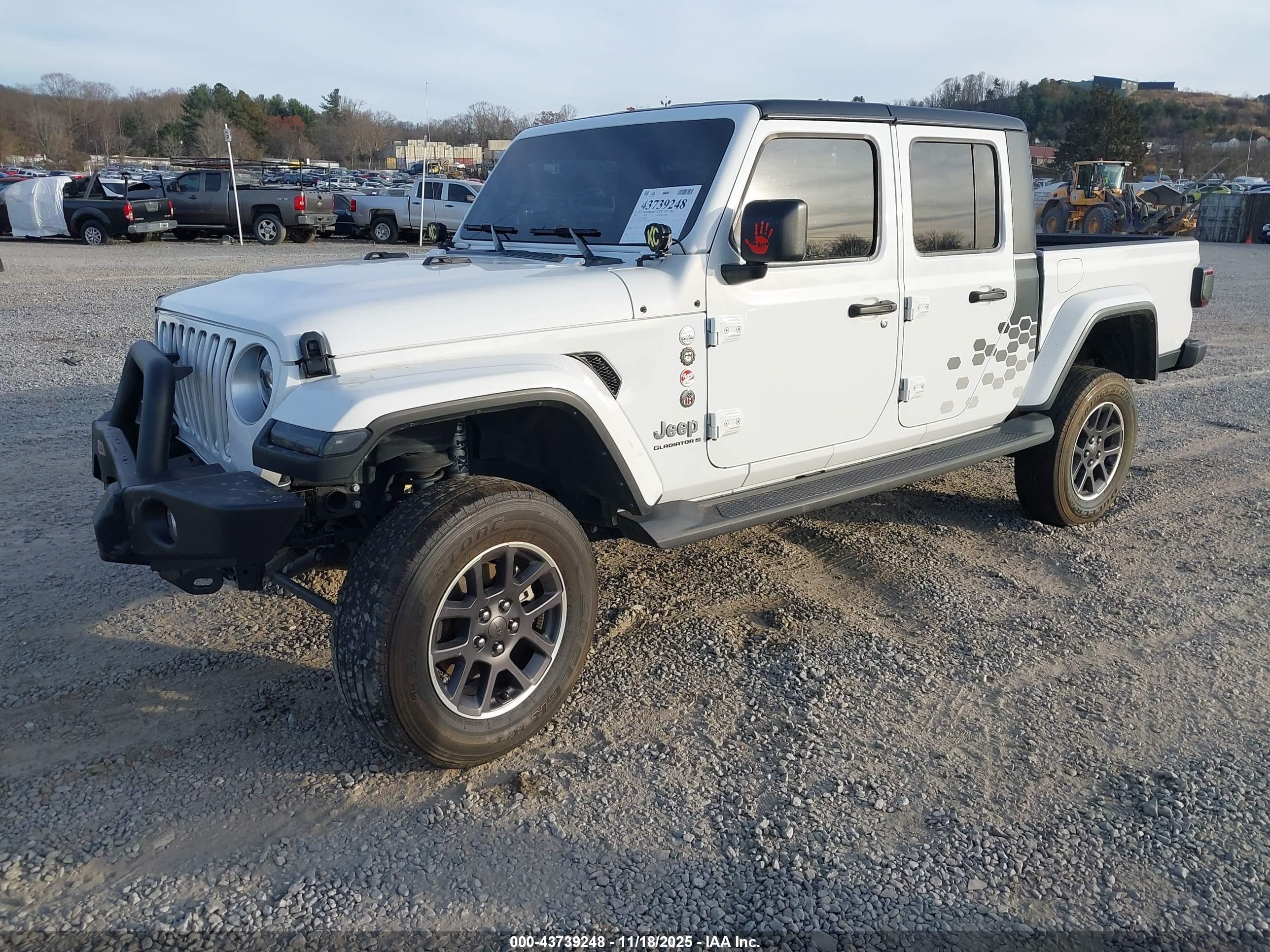 JEEP GLADIATOR image 2