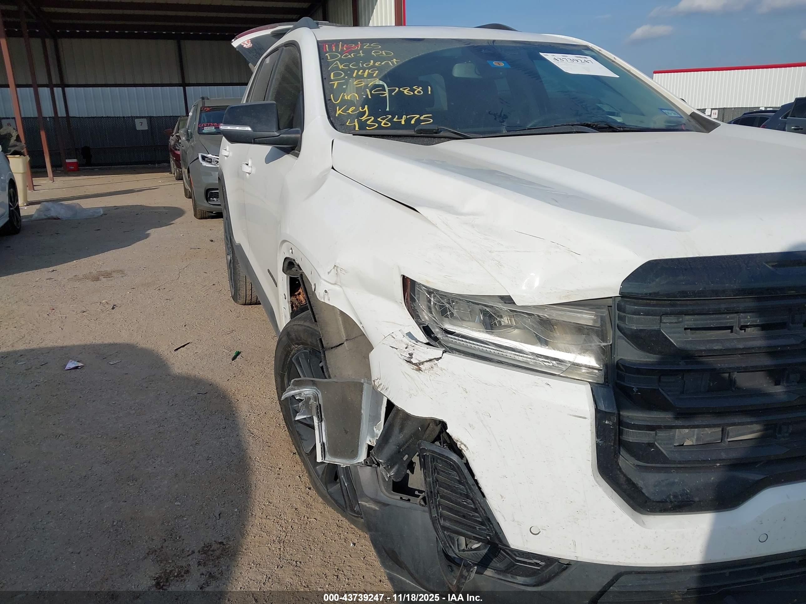 GMC ACADIA image 6