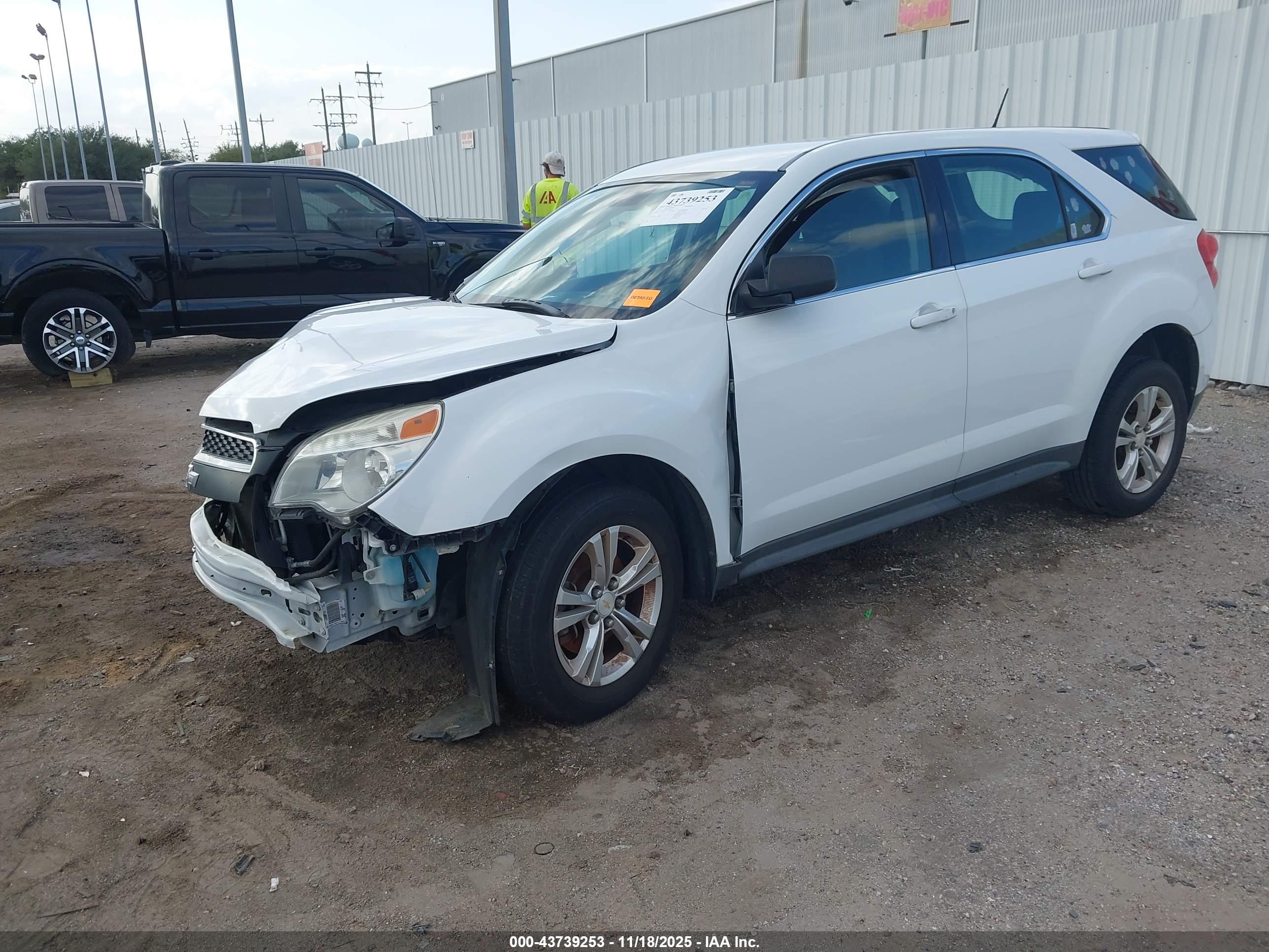 CHEVROLET EQUINOX image 2