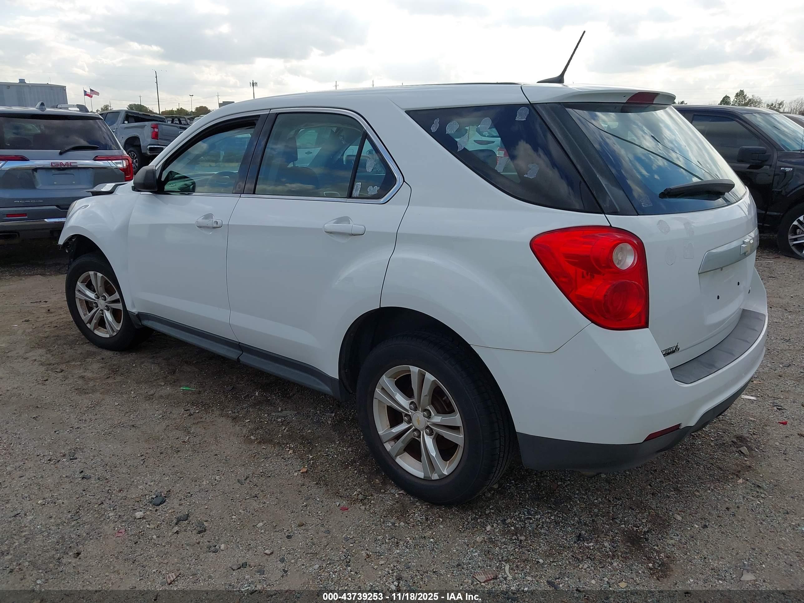 CHEVROLET EQUINOX image 3