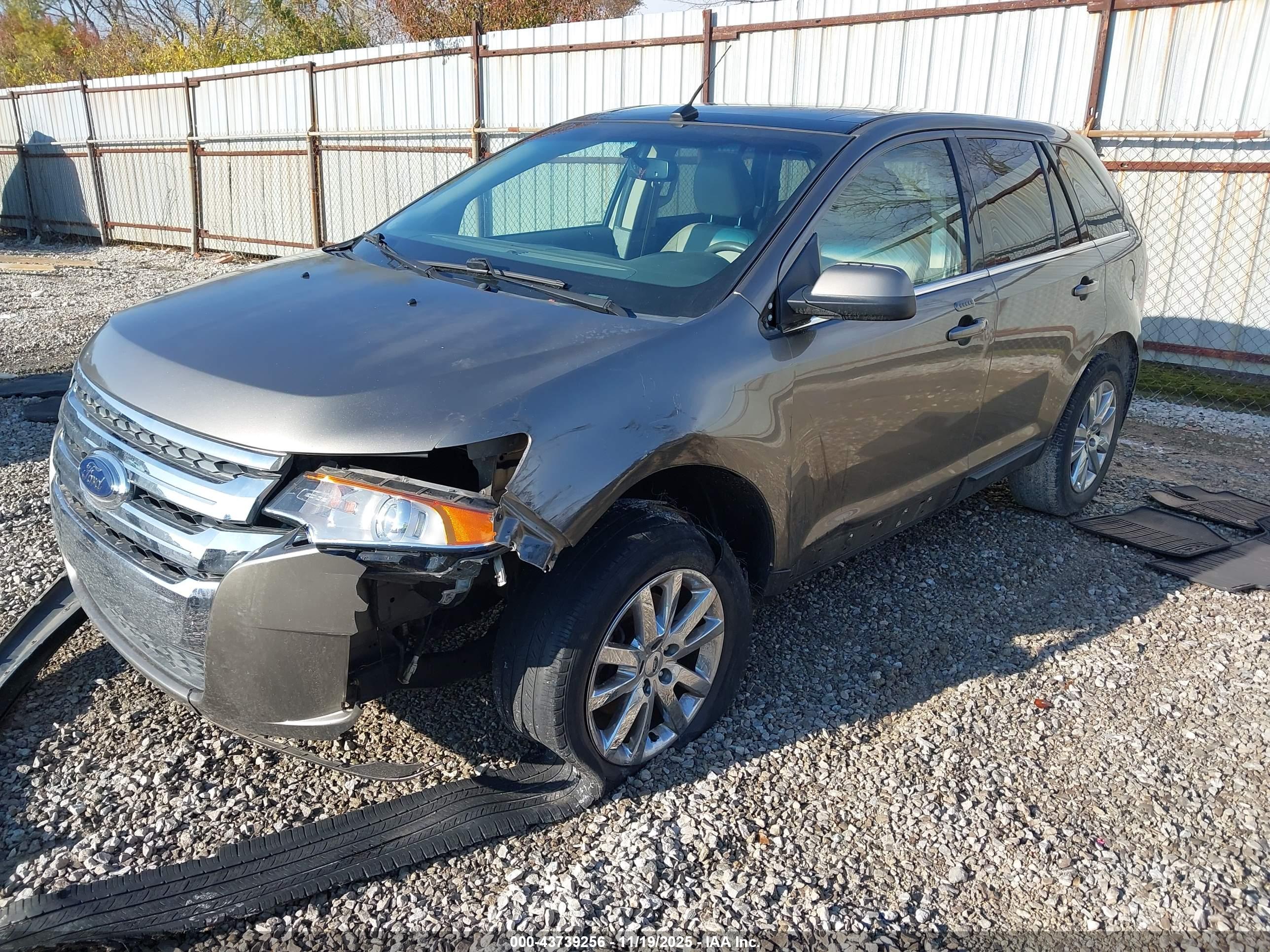 FORD EDGE image 2