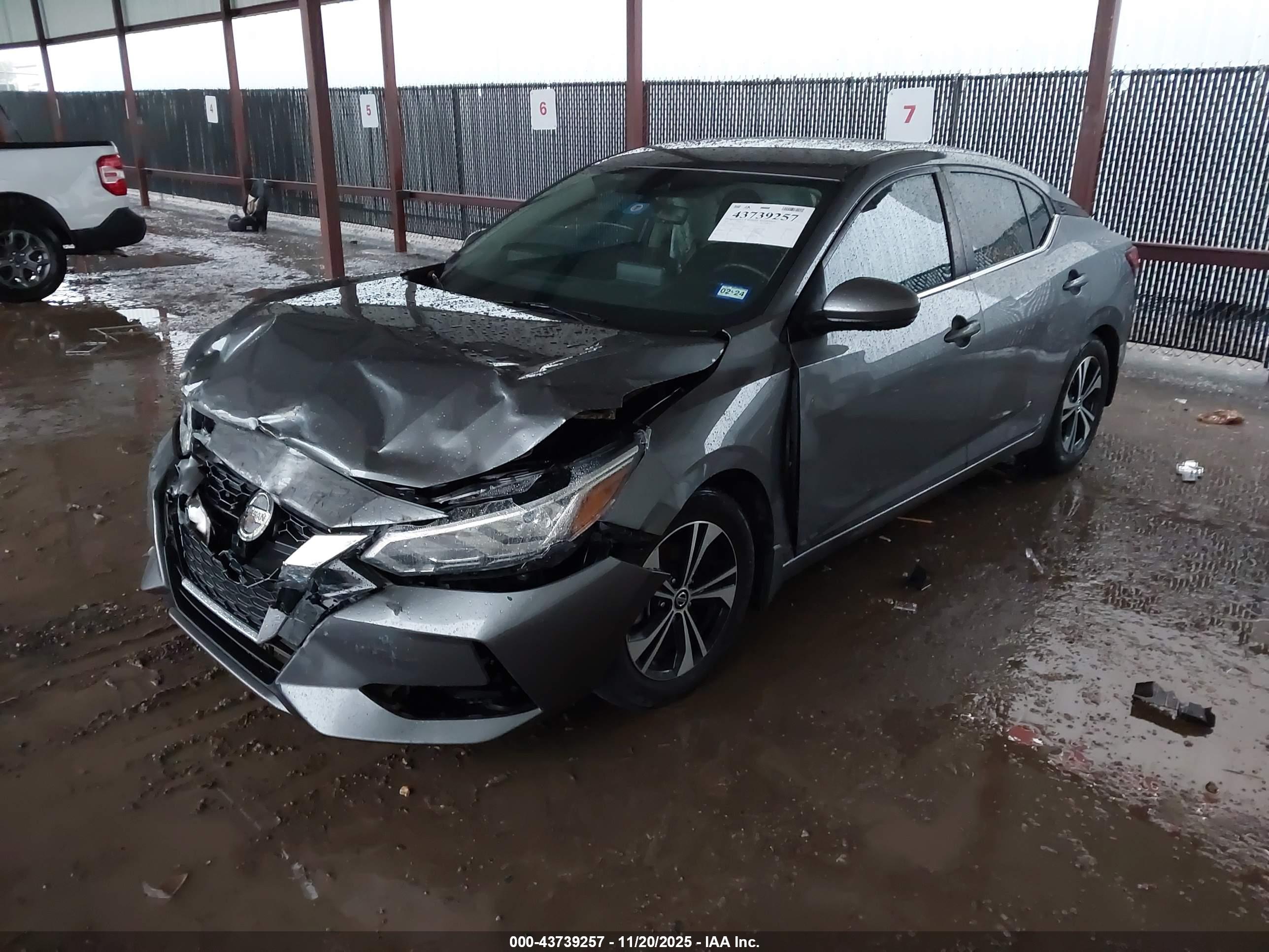 NISSAN SENTRA image 2