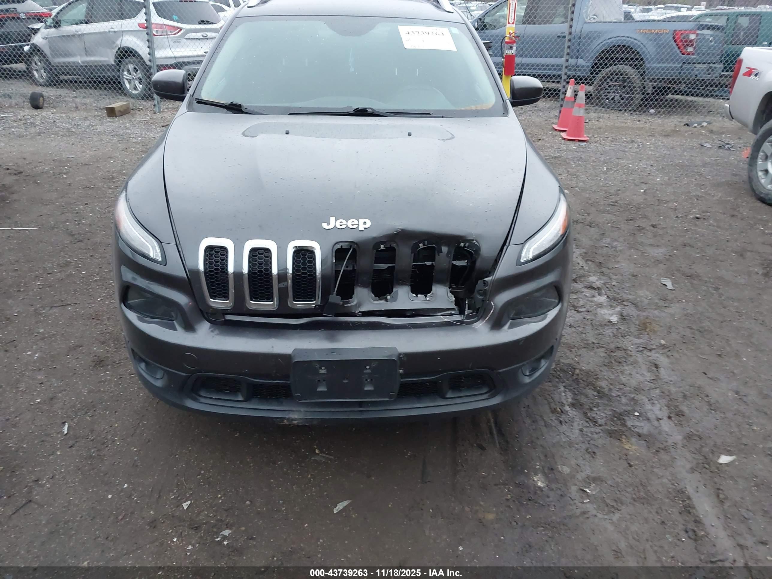 JEEP CHEROKEE image 6