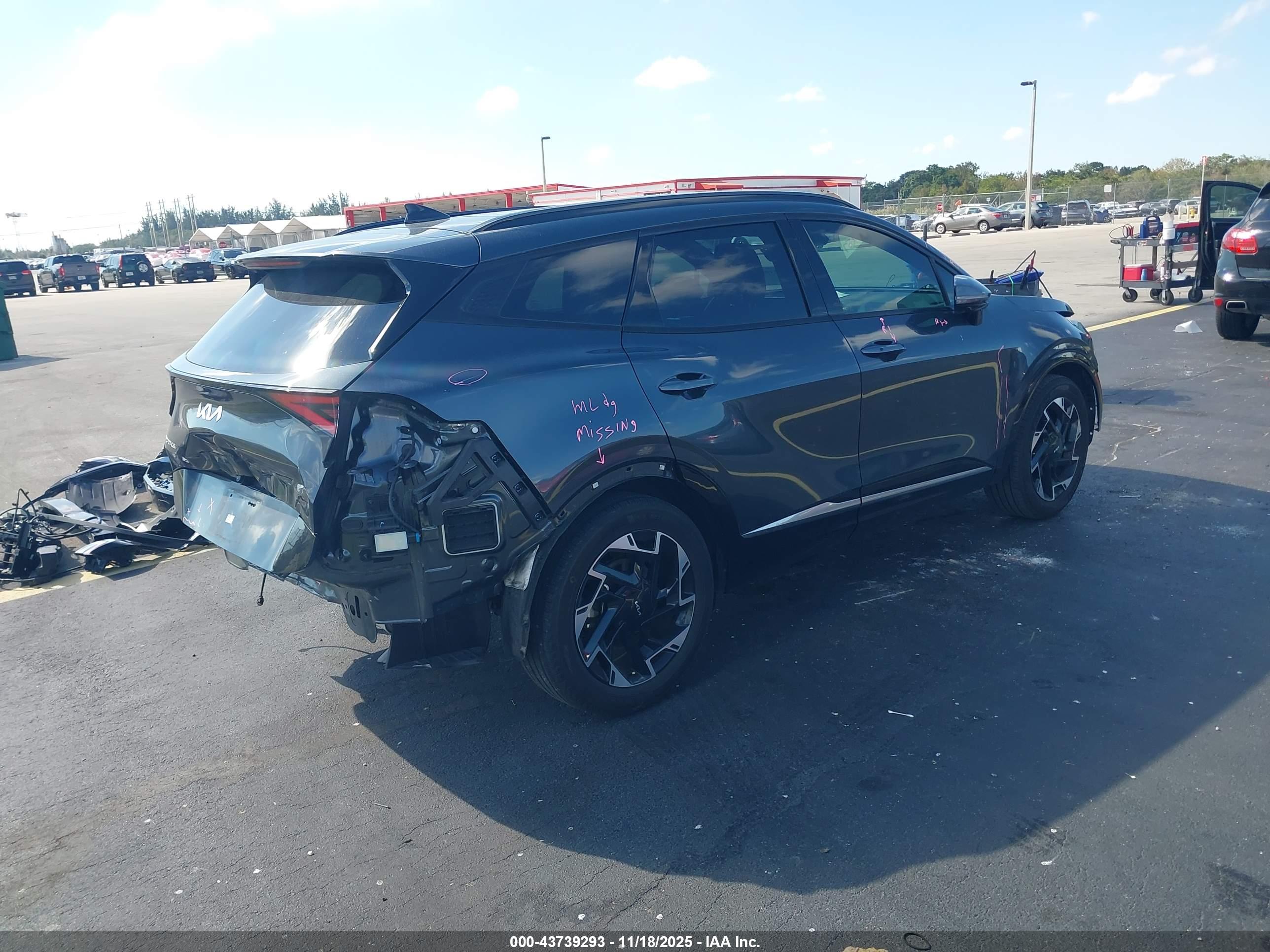 KIA SPORTAGE image 4