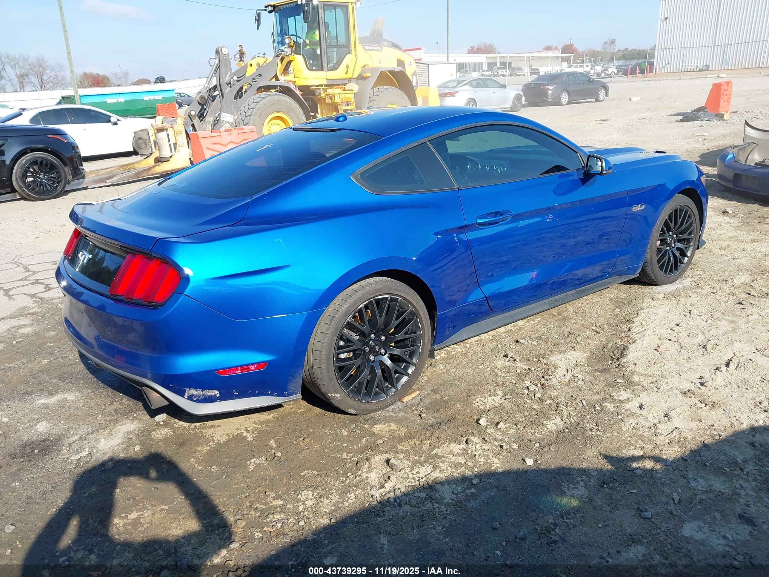 FORD MUSTANG image 4