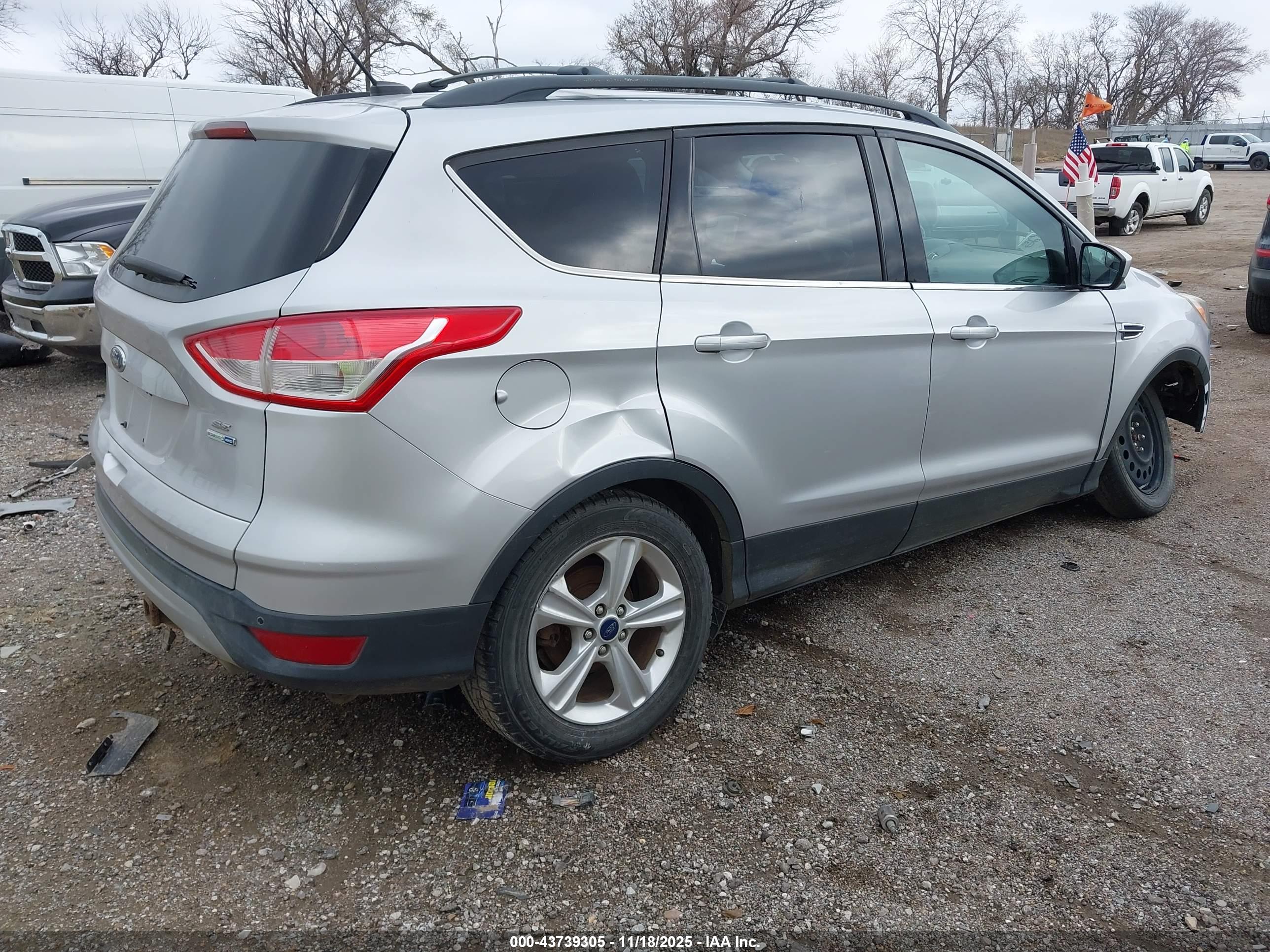 FORD ESCAPE image 4