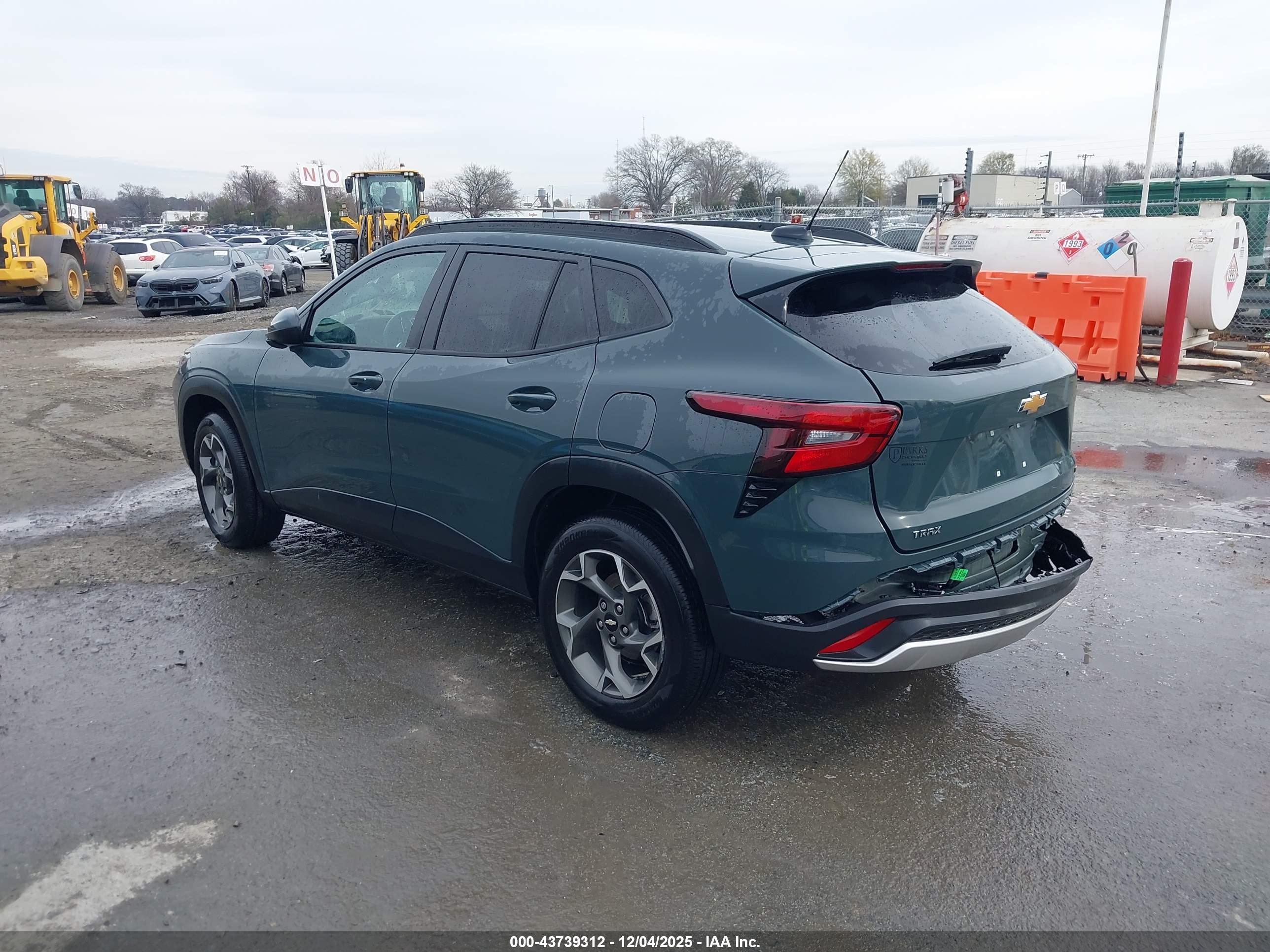 CHEVROLET TRAX image 3