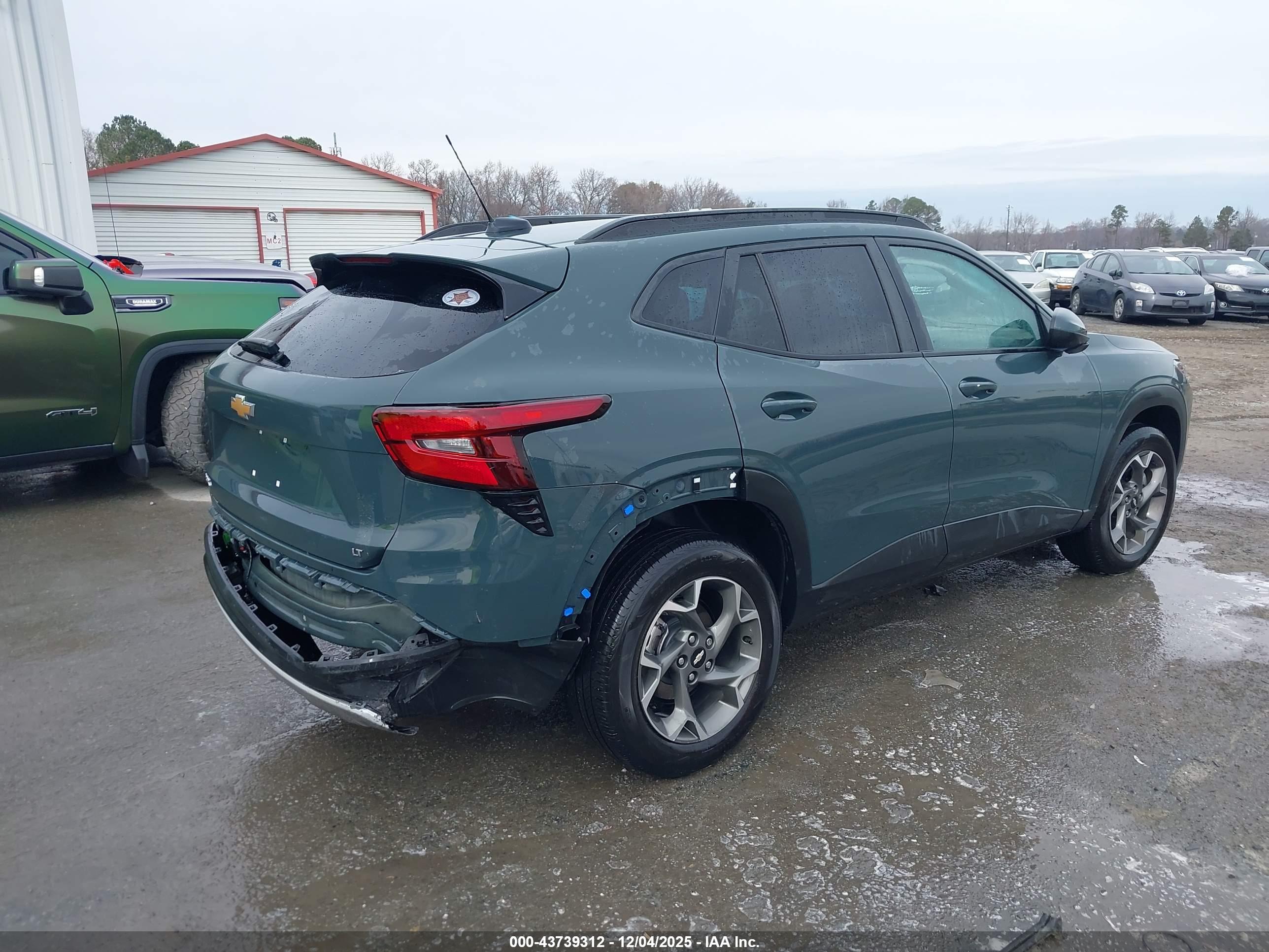 CHEVROLET TRAX image 4
