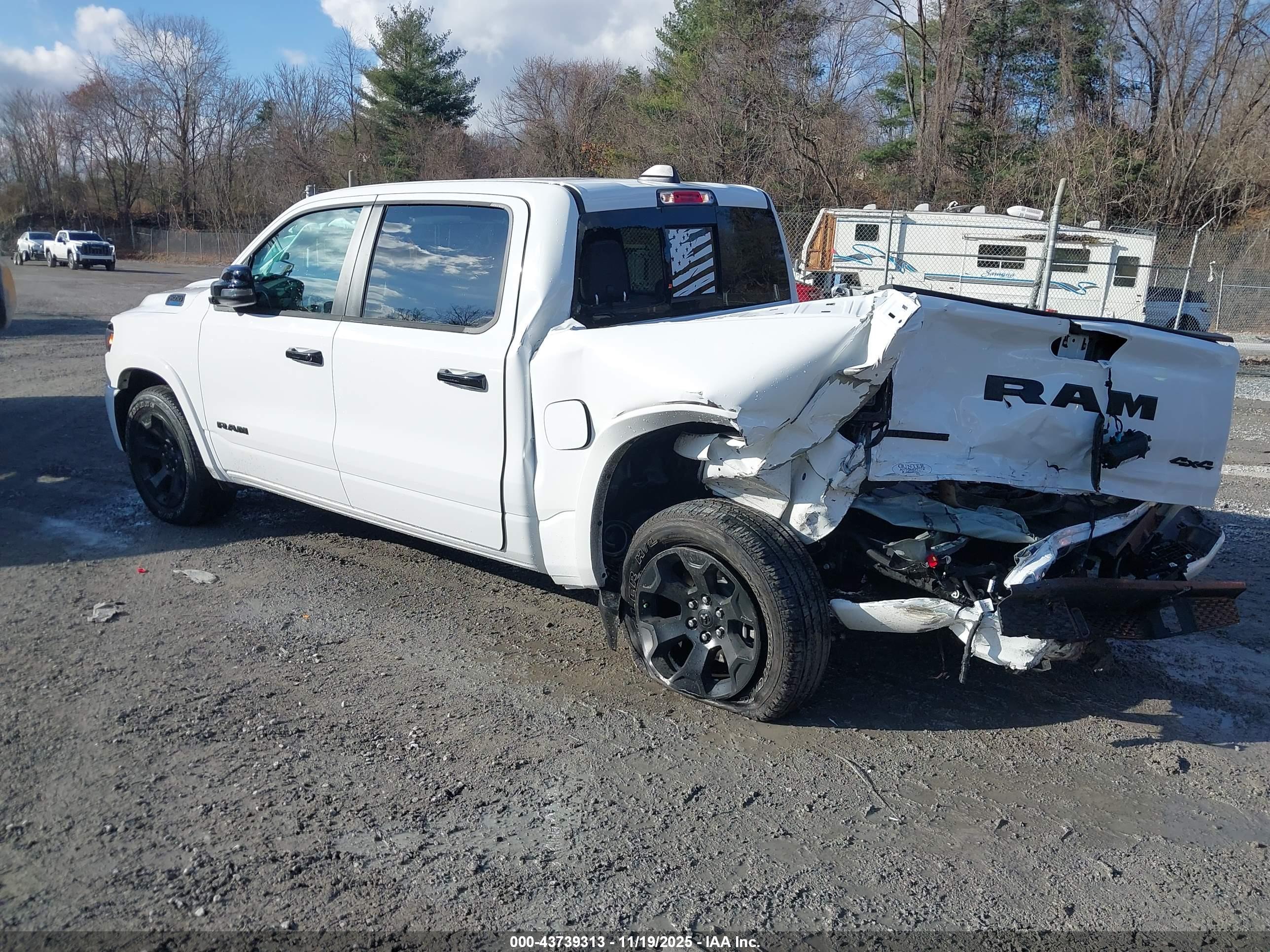 RAM 1500 image 3