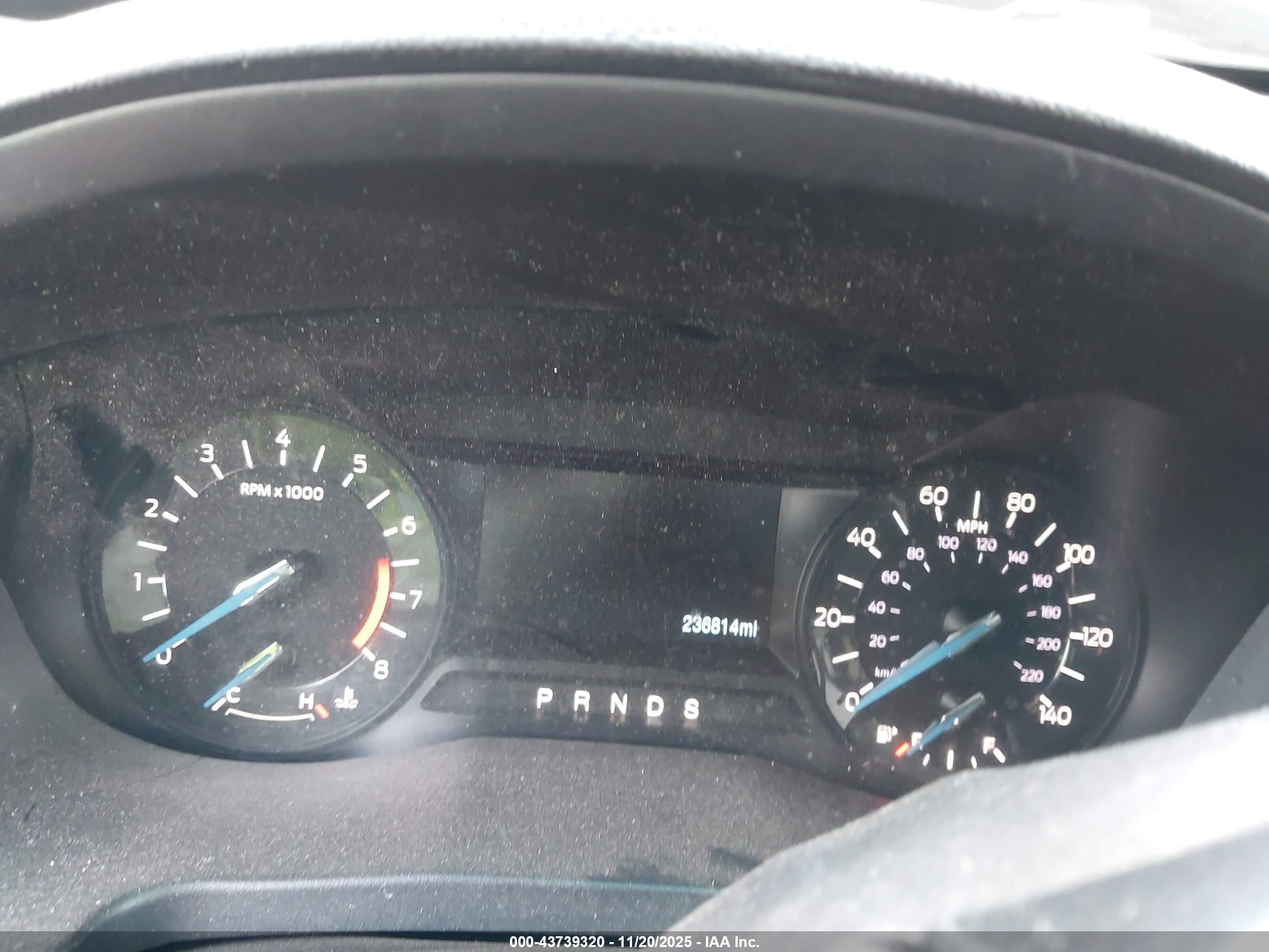 FORD EXPLORER image 7
