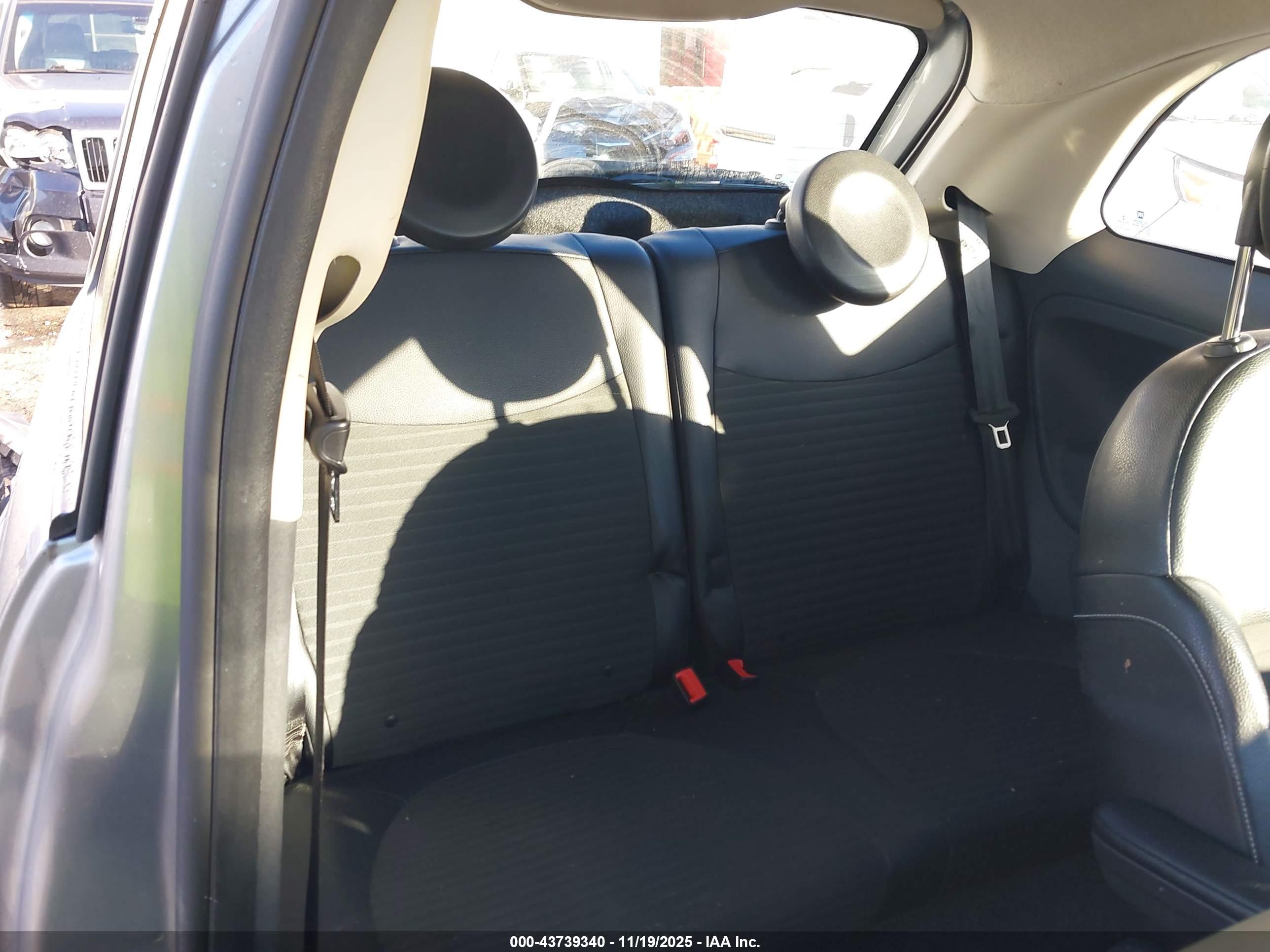 FIAT 500 image 8