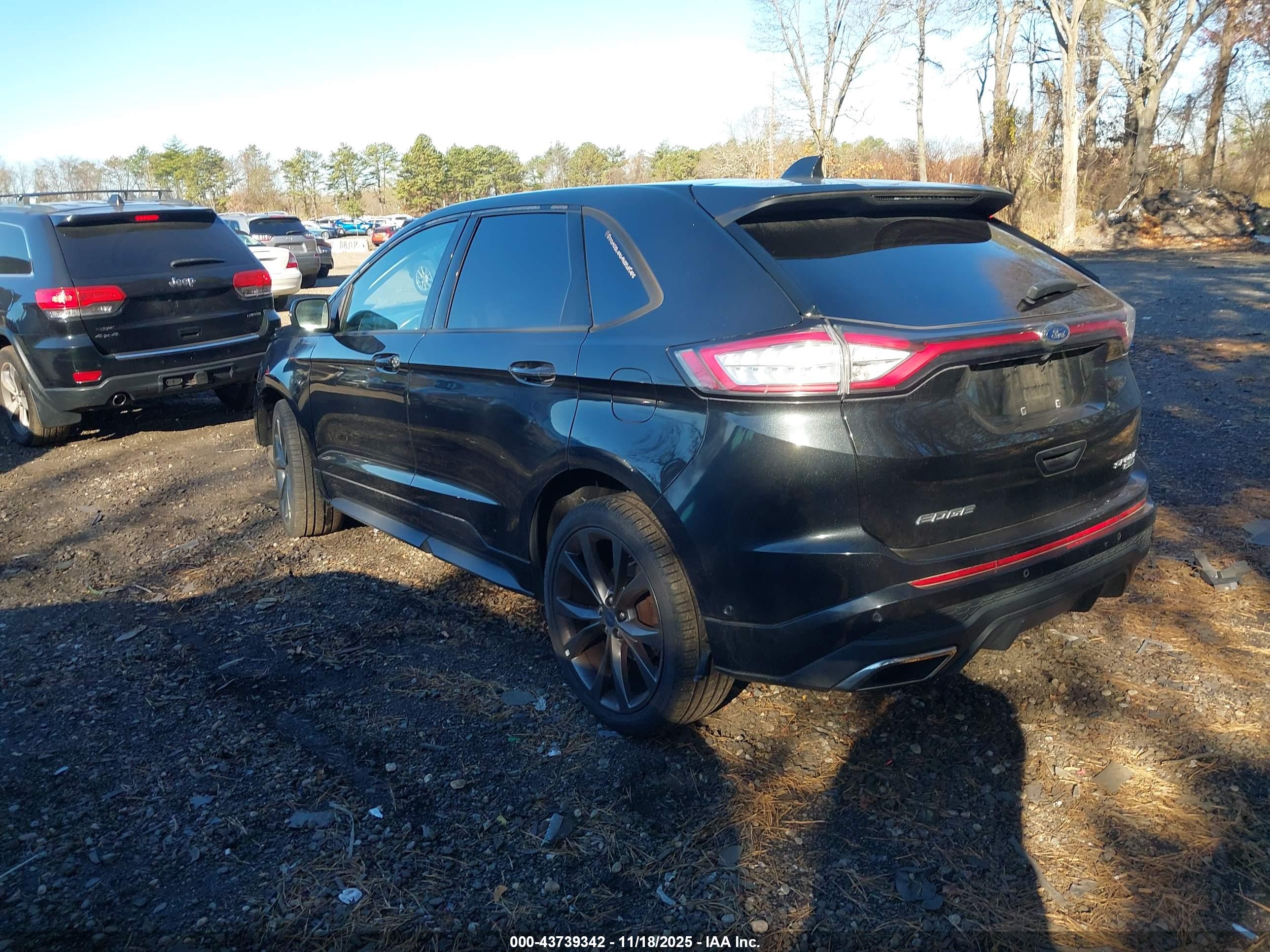 FORD EDGE image 3
